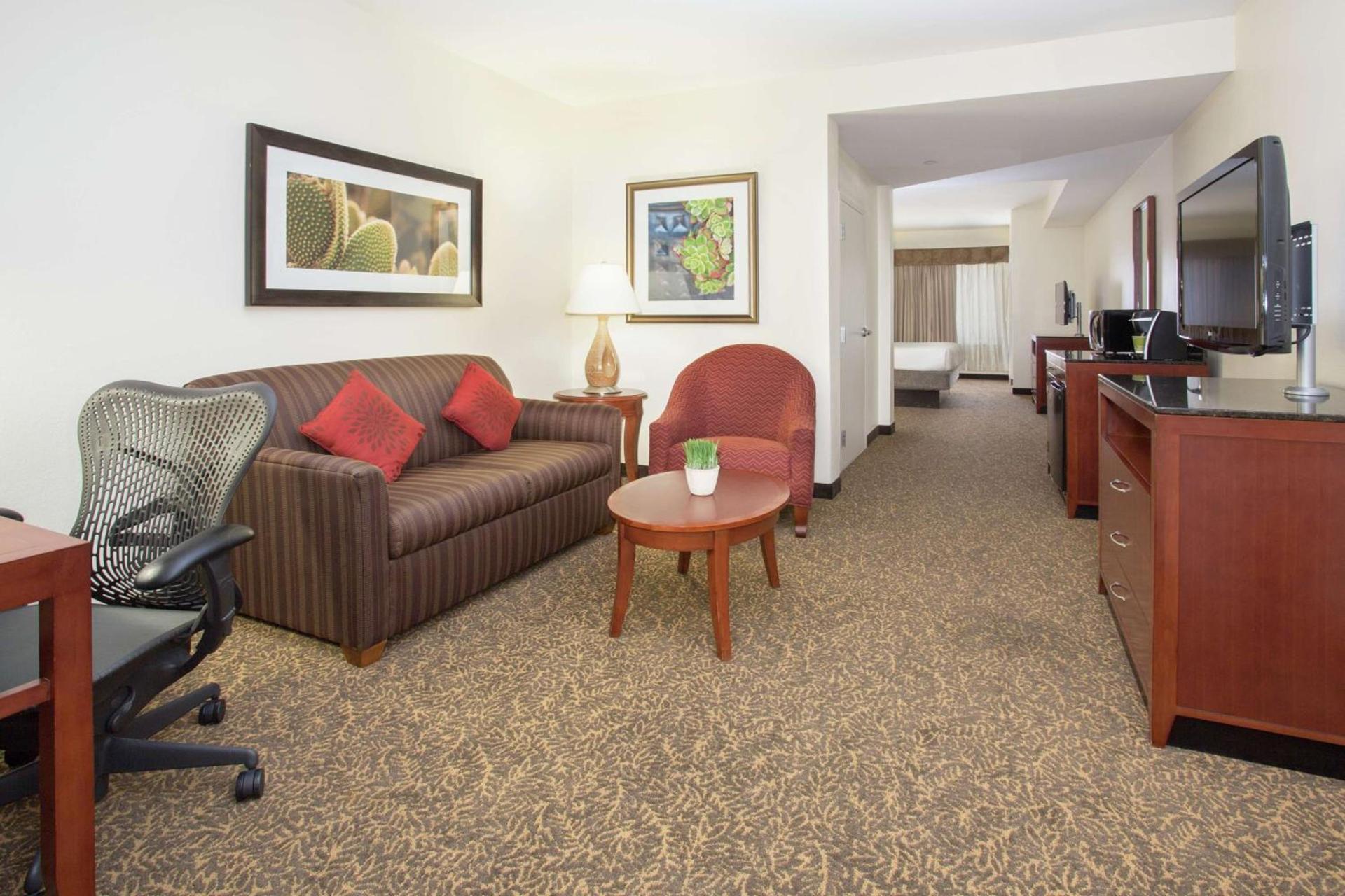 Hilton Garden Inn Phoenix/Avondale photo 28