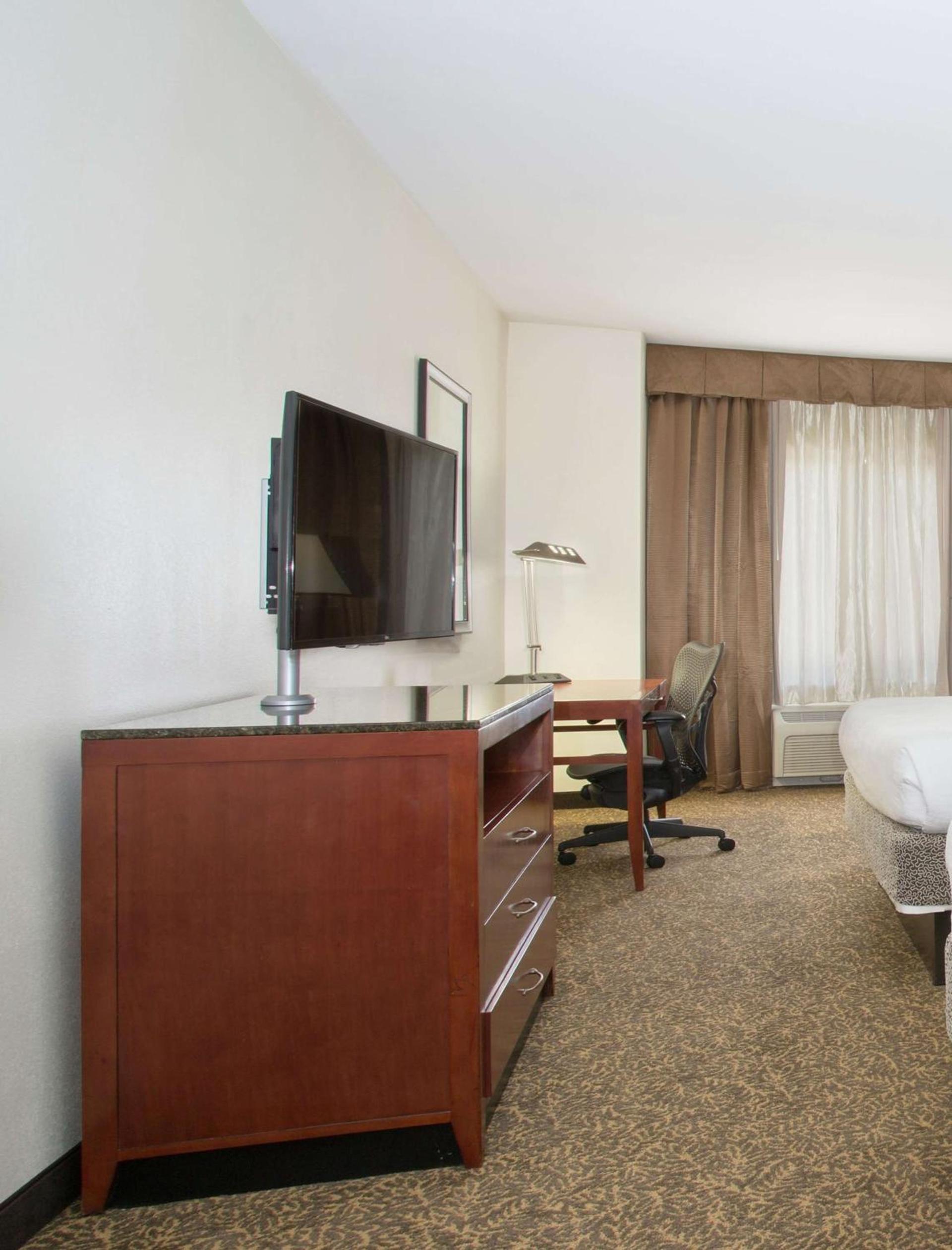 Hilton Garden Inn Phoenix/Avondale photo 25