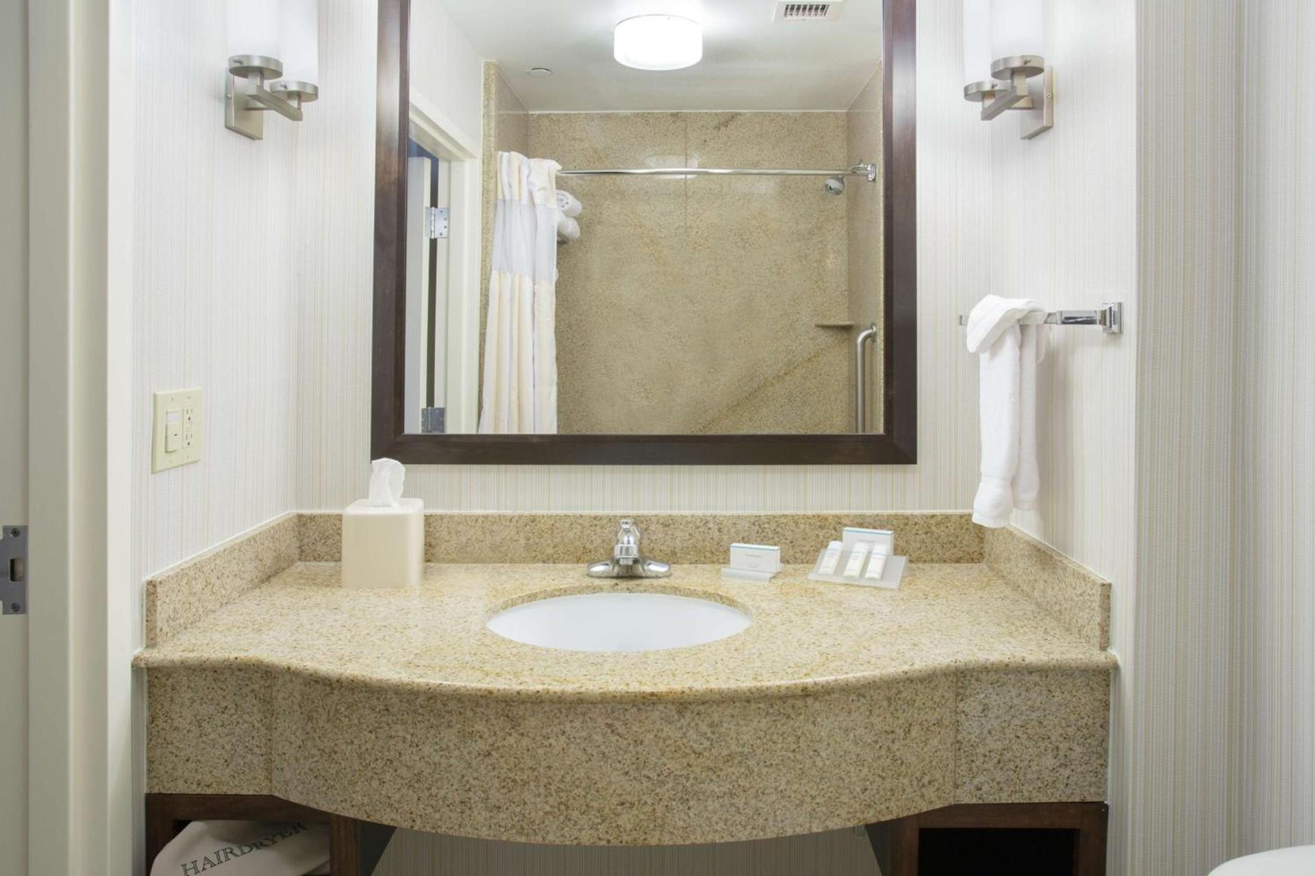 Hilton Garden Inn Phoenix/Avondale photo 29