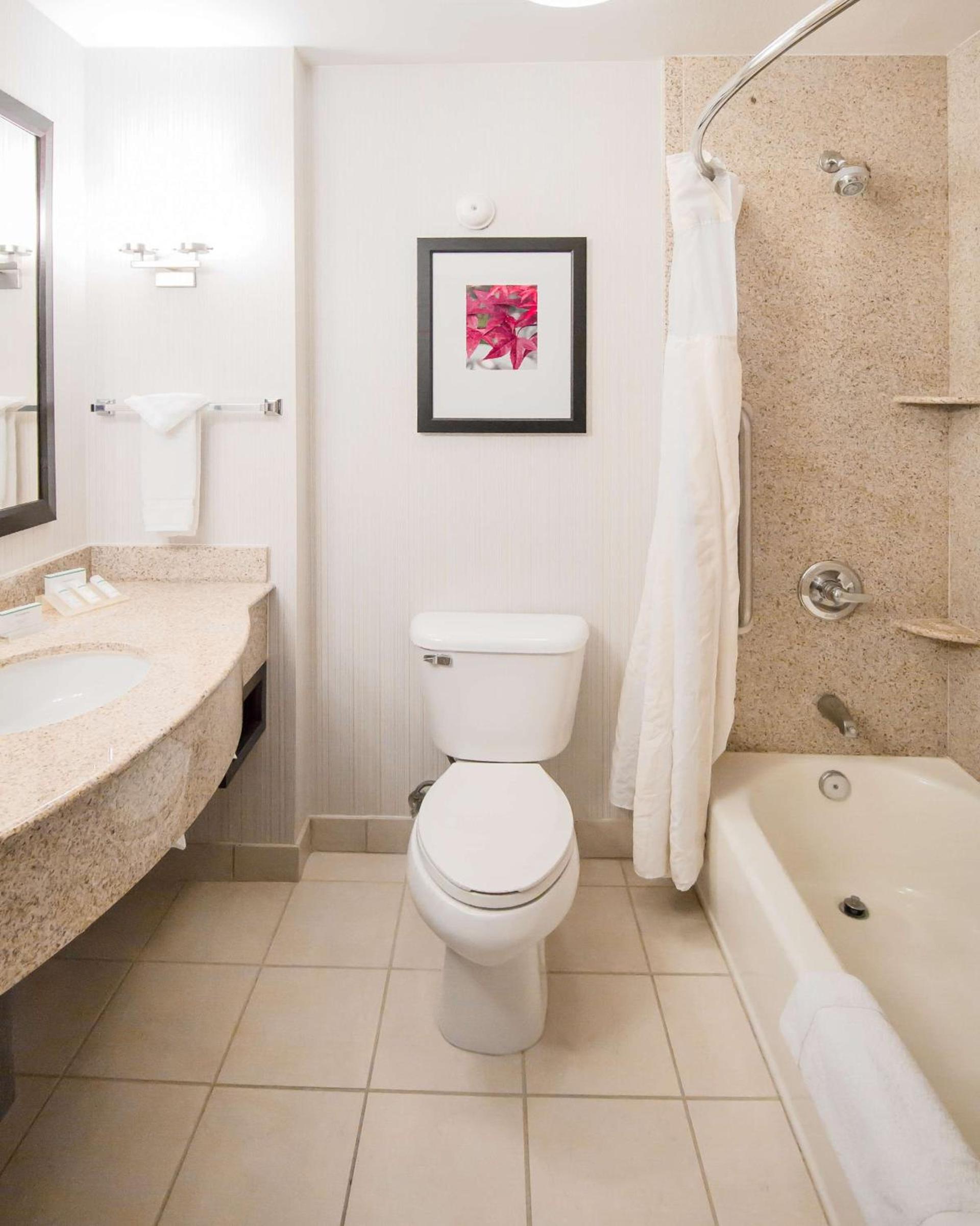 Hilton Garden Inn Phoenix/Avondale photo 35