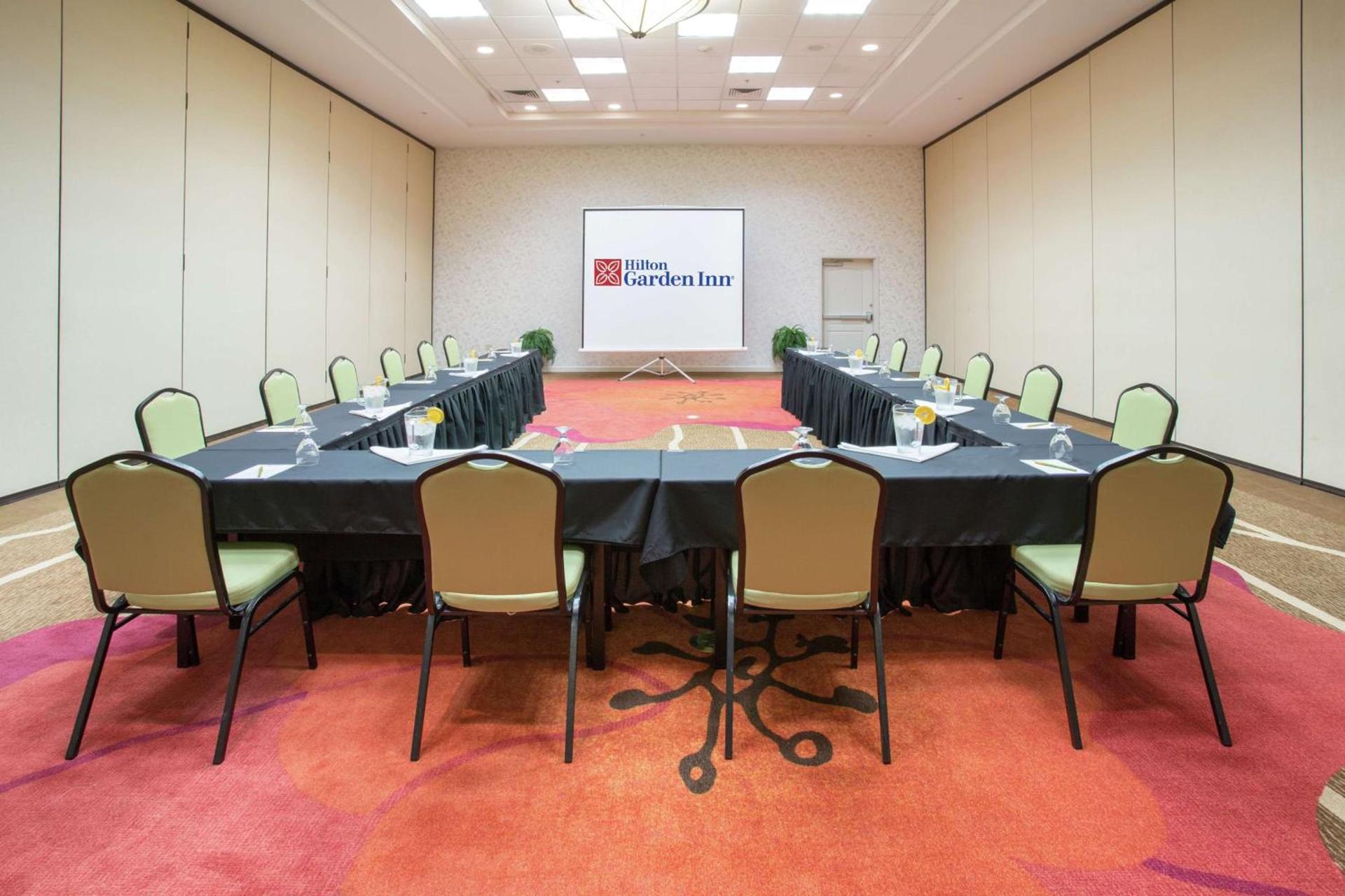 Hilton Garden Inn Phoenix/Avondale photo 42