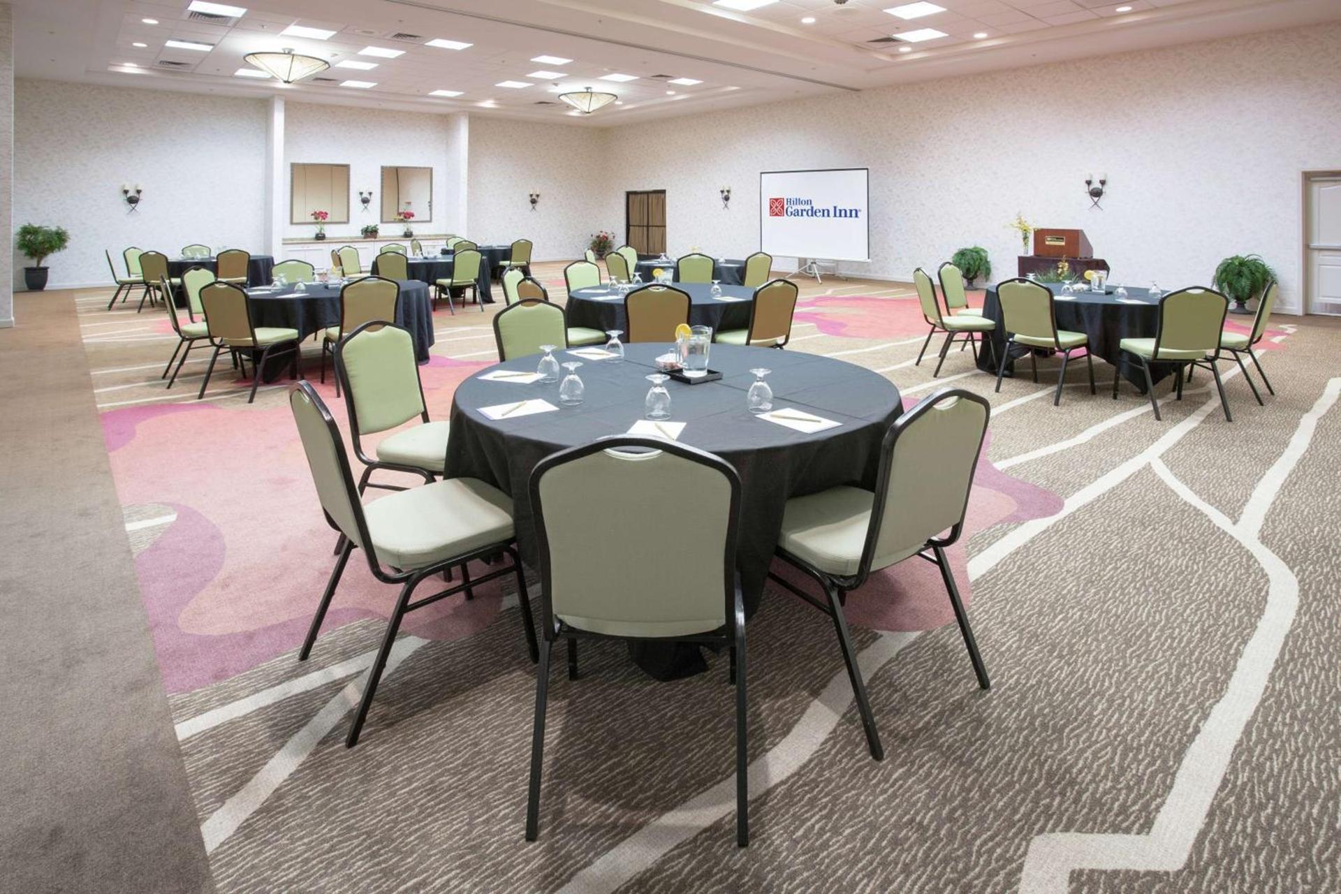 Hilton Garden Inn Phoenix/Avondale photo 43