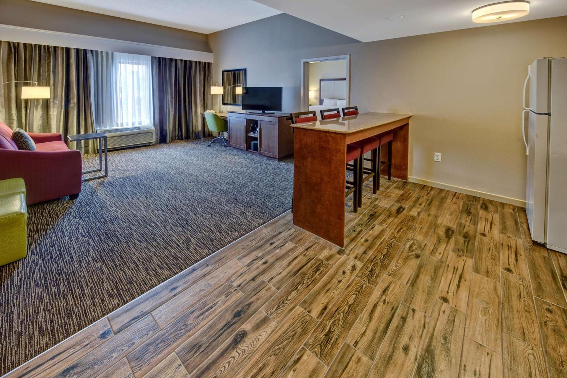 Hampton Inn Dunn photo 13