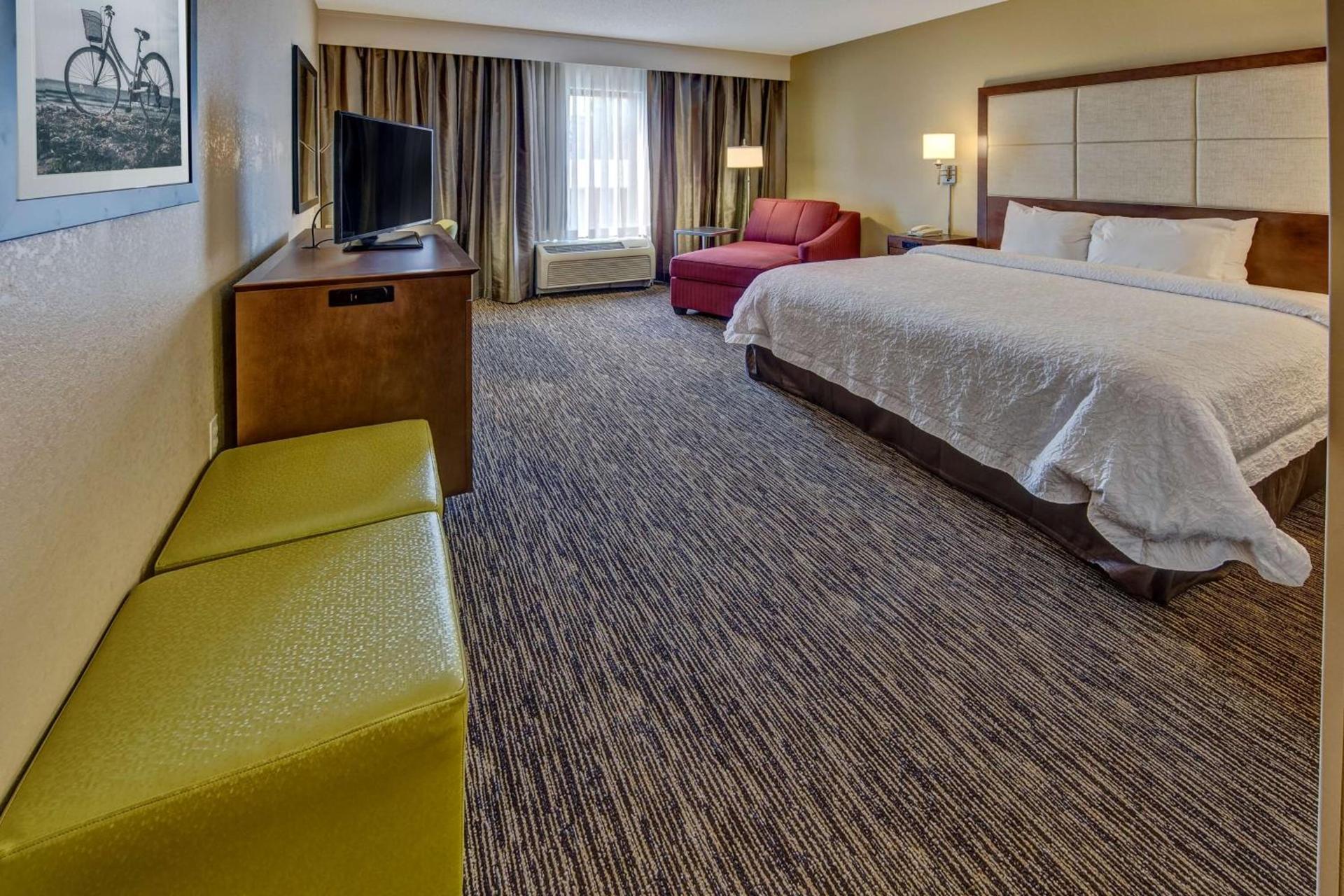 Hampton Inn Dunn photo 22