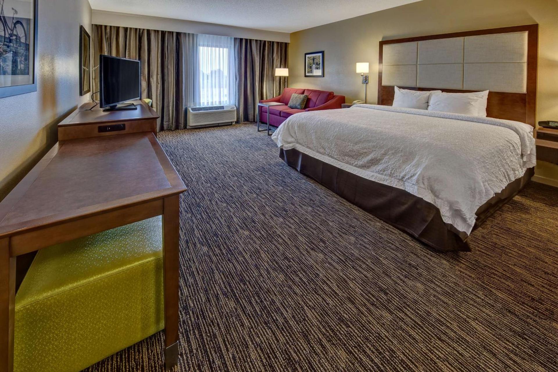 Hampton Inn Dunn photo 24