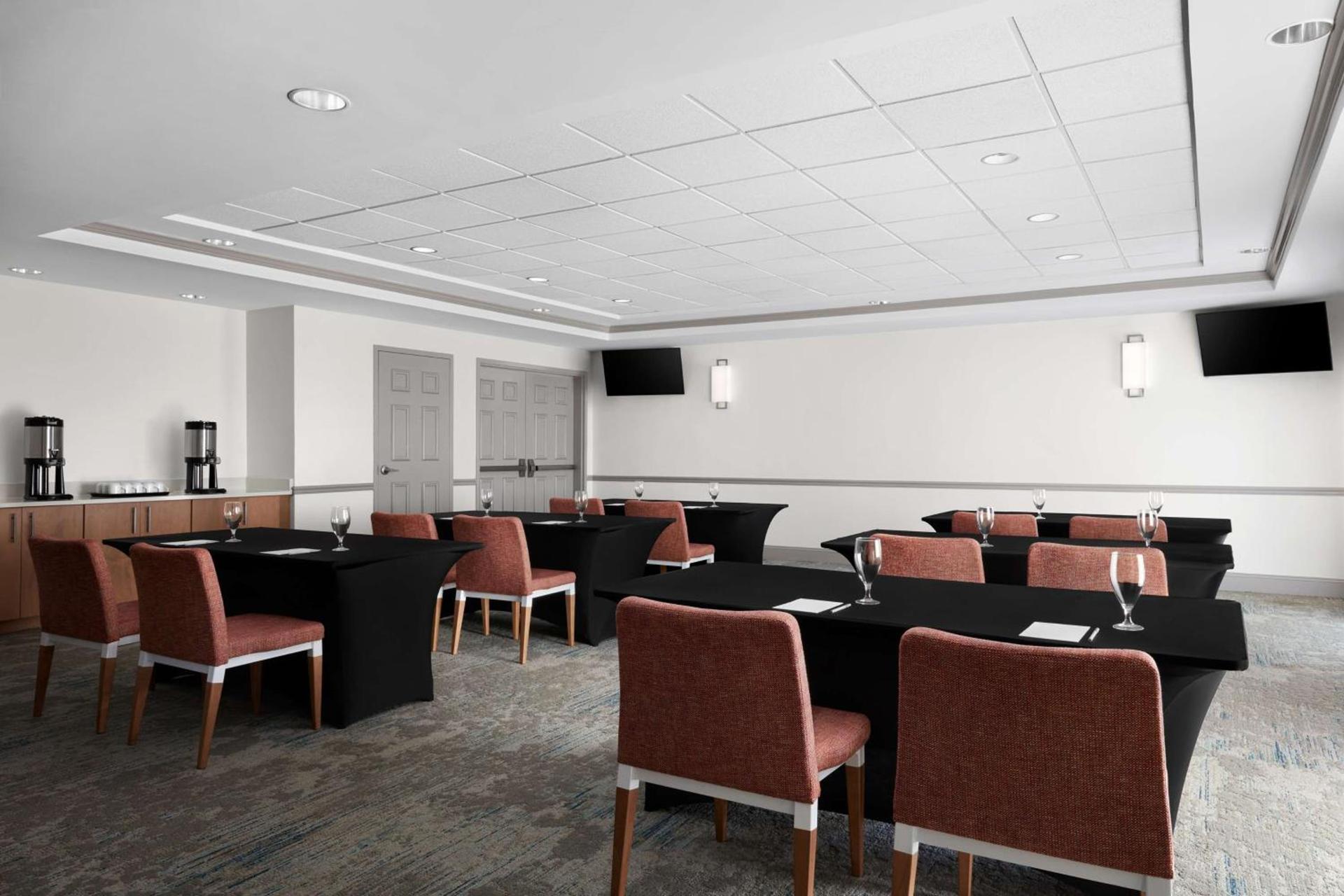 Hilton Garden Inn Beaufort photo 27