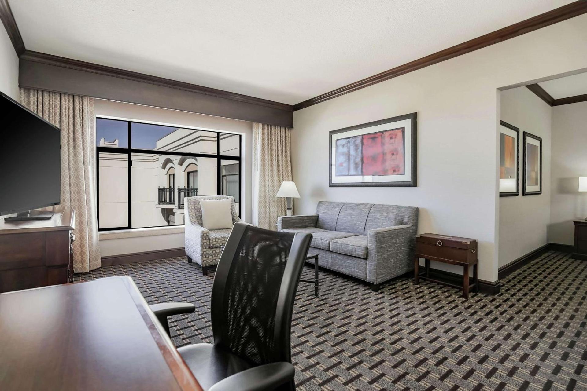 Hilton Phoenix Chandler photo 16