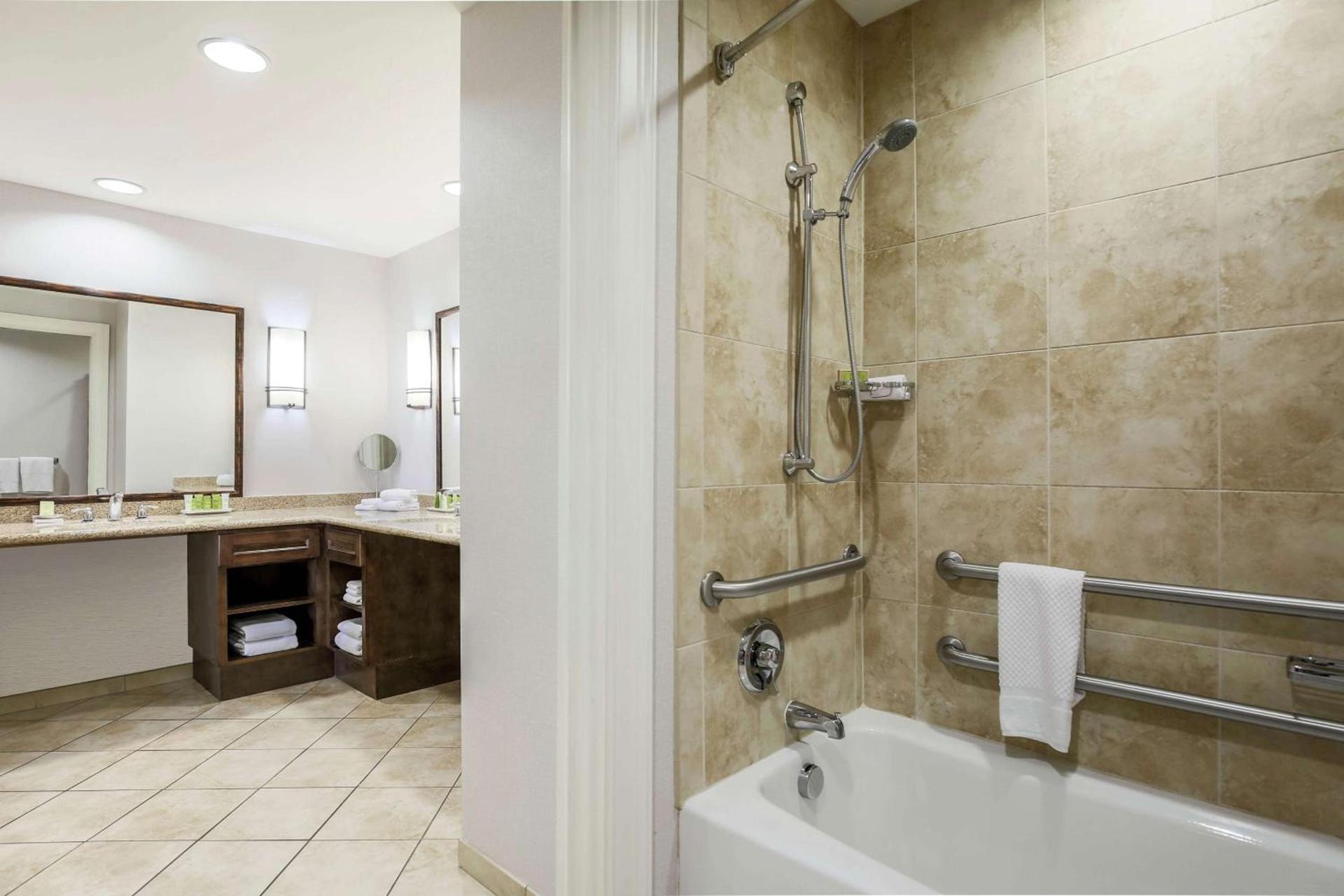 Hilton Phoenix Chandler photo 28