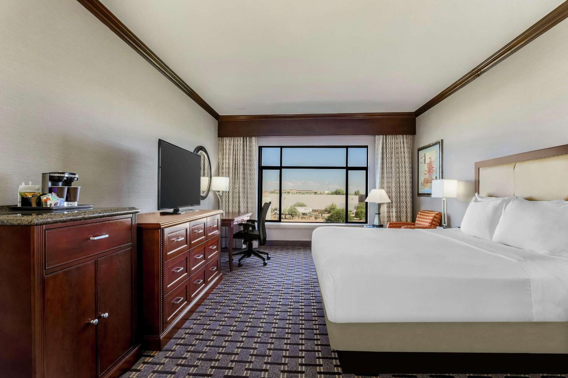 Hilton Phoenix Chandler photo 27