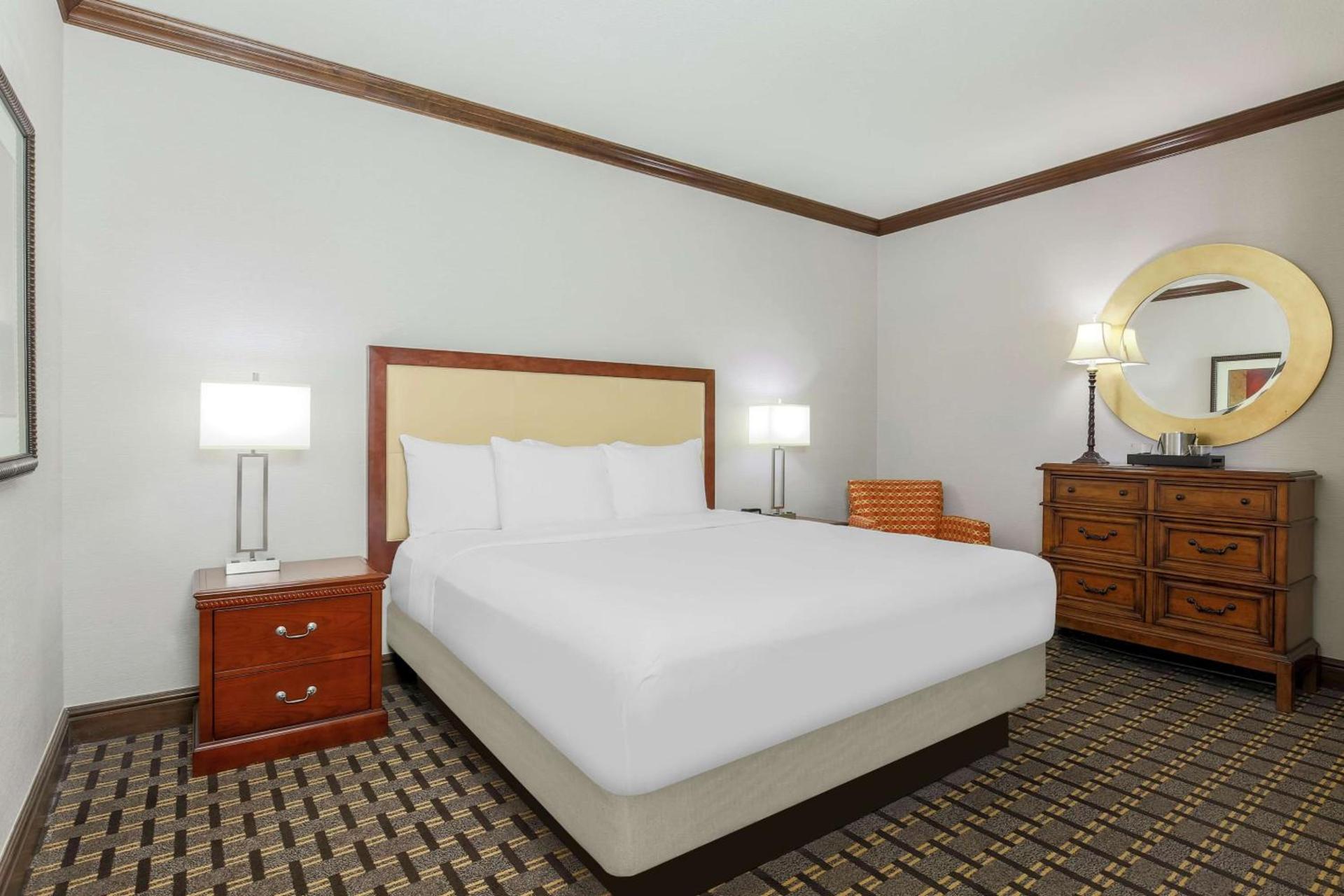 Hilton Phoenix Chandler photo 31