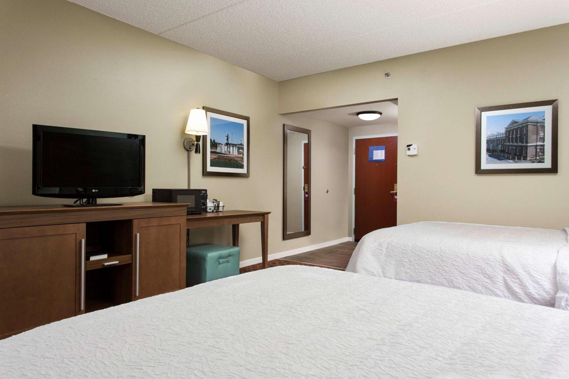 Hampton Inn Troy photo 14