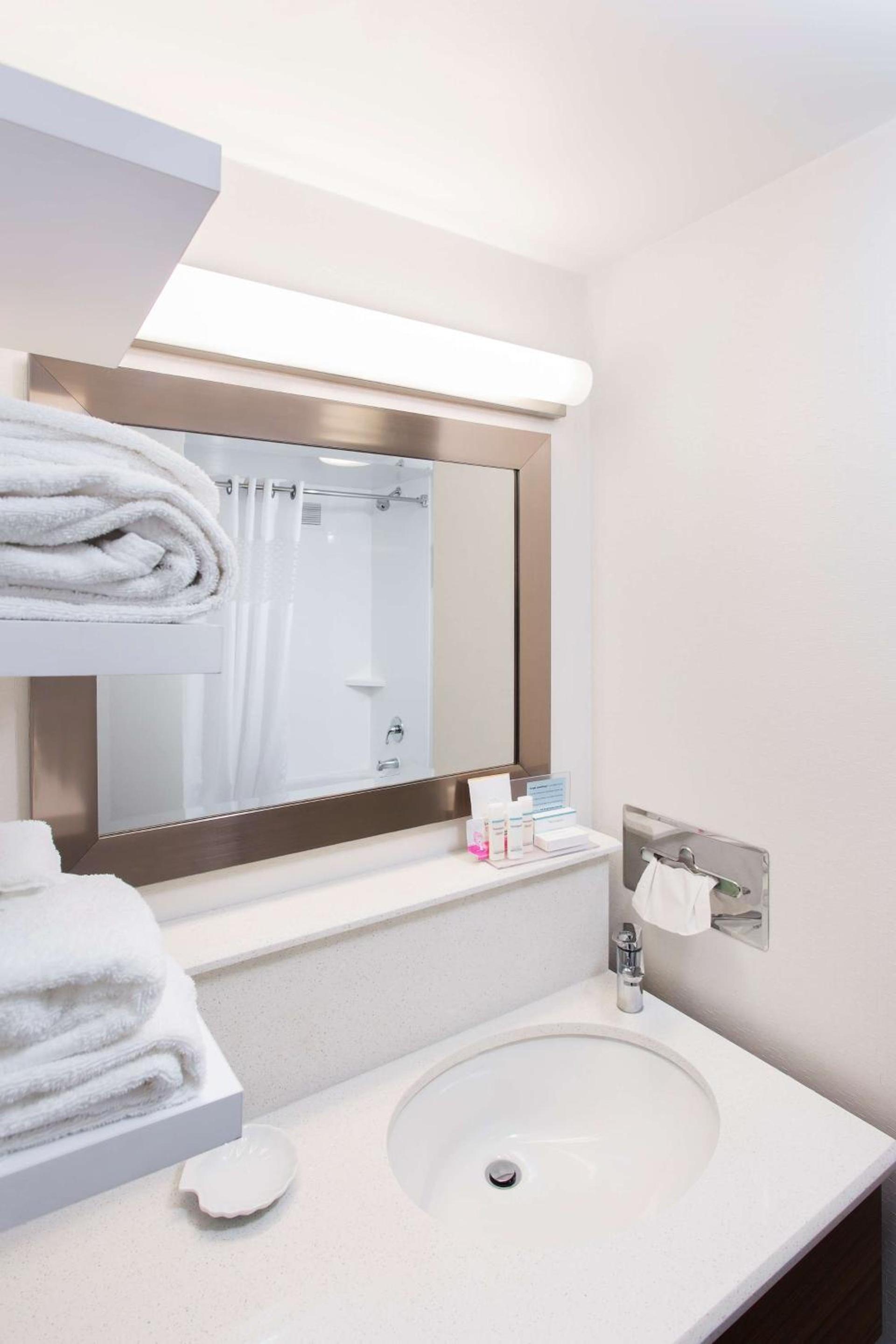 Hampton Inn Troy photo 23