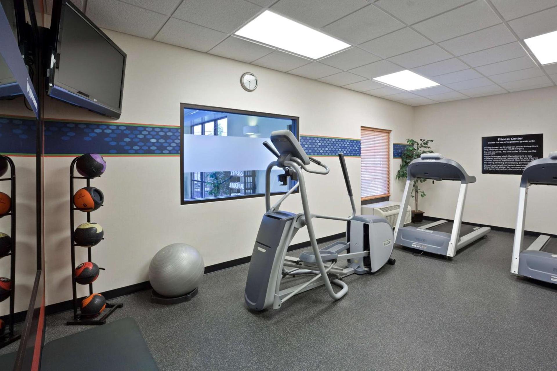 Hampton Inn & Suites Toledo-Perrysburg photo 6
