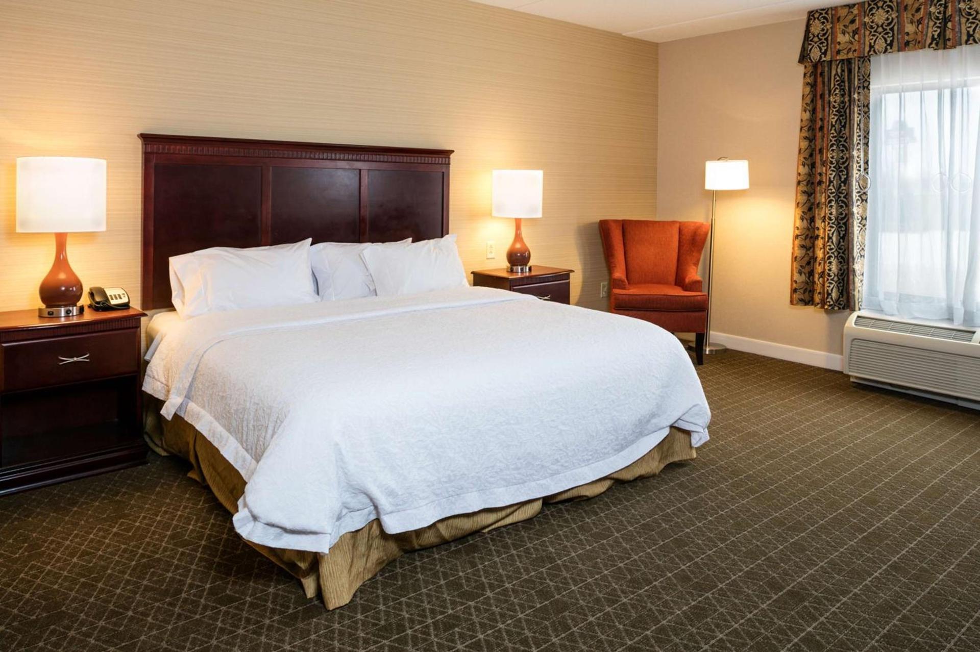 Hampton Inn & Suites Toledo-Perrysburg photo 7
