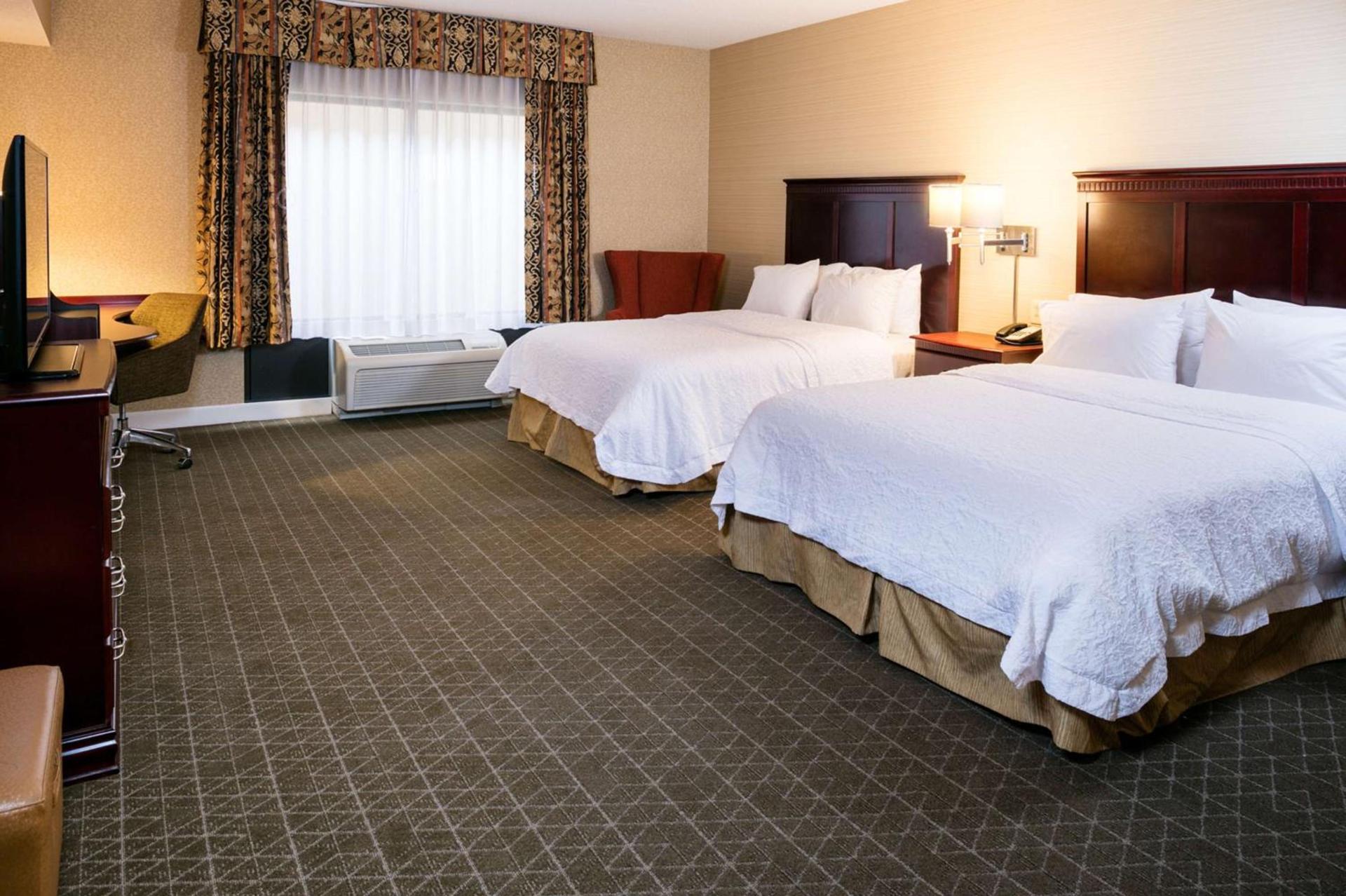 Hampton Inn & Suites Toledo-Perrysburg photo 18