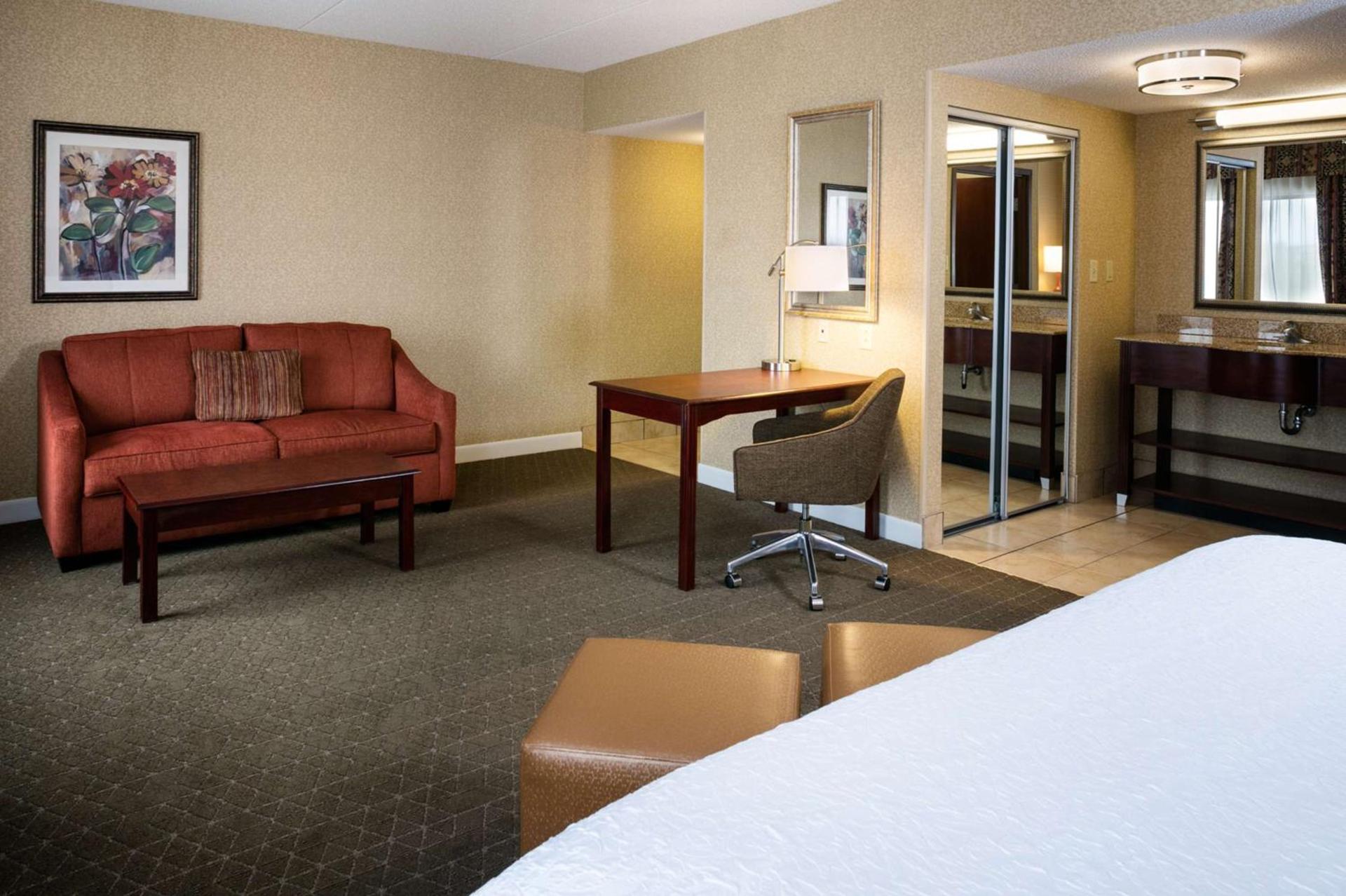 Hampton Inn & Suites Toledo-Perrysburg photo 26