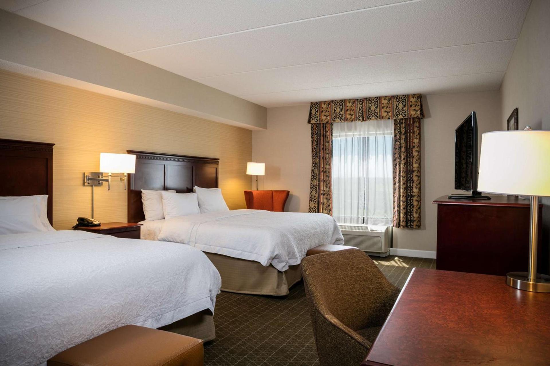 Hampton Inn & Suites Toledo-Perrysburg photo 27