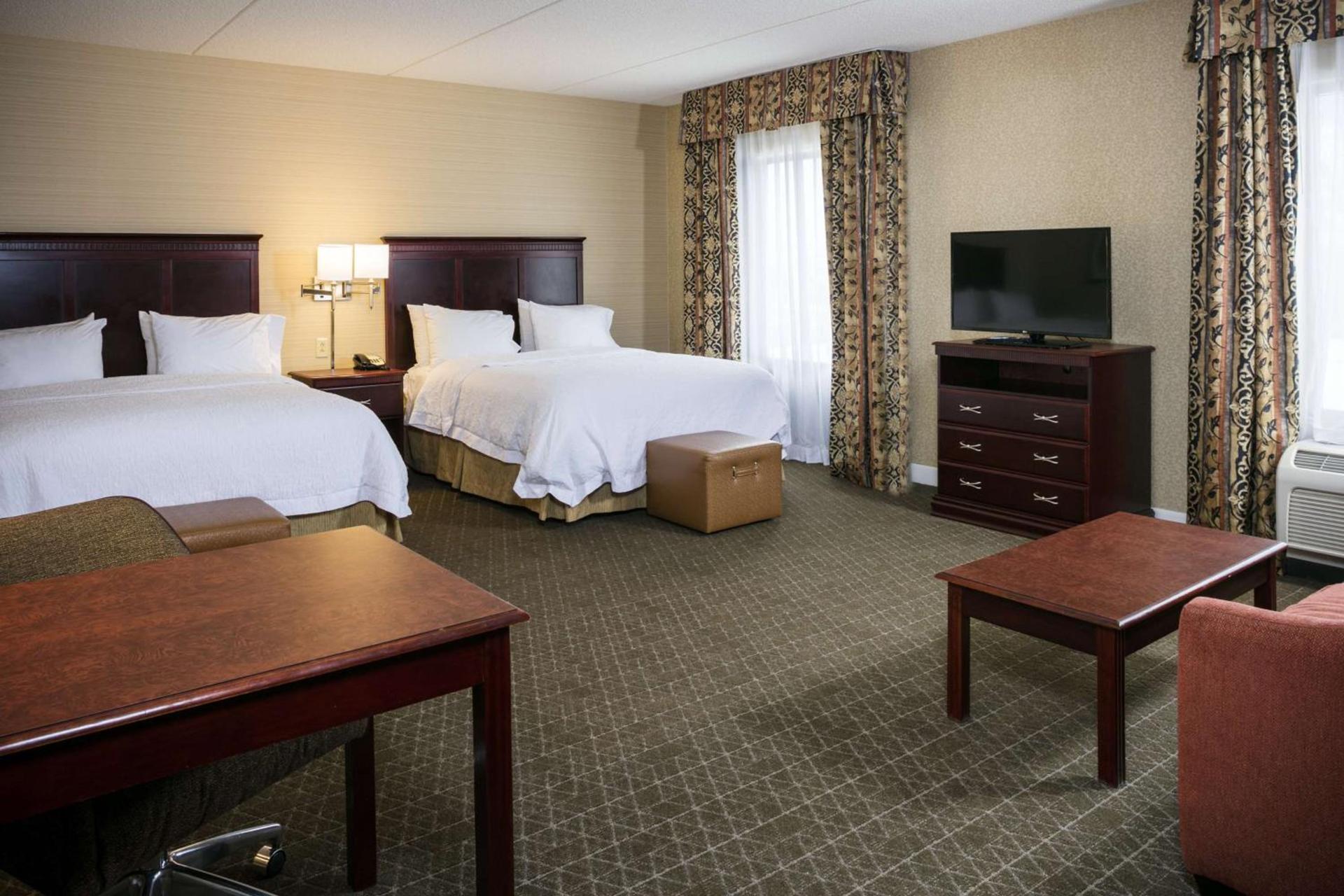 Hampton Inn & Suites Toledo-Perrysburg photo 25