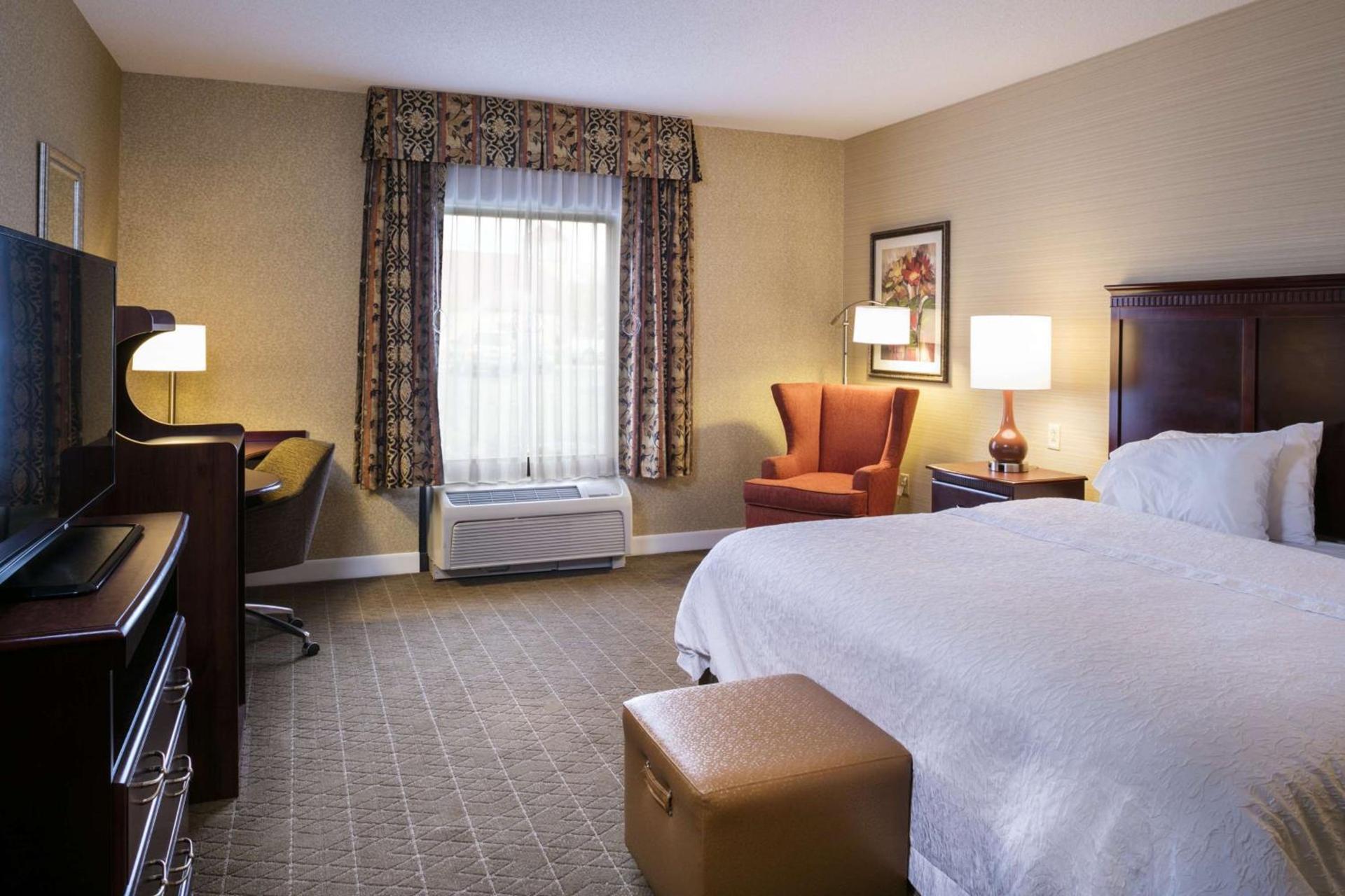 Hampton Inn & Suites Toledo-Perrysburg photo 34