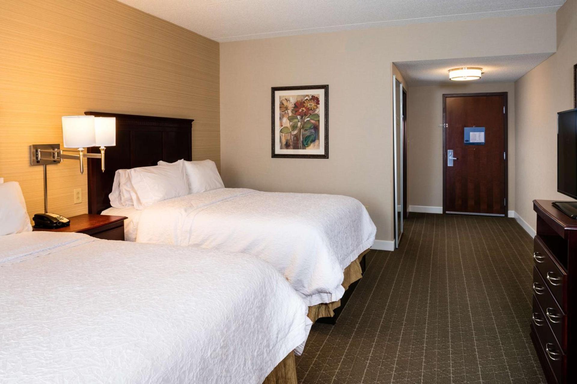 Hampton Inn & Suites Toledo-Perrysburg photo 33