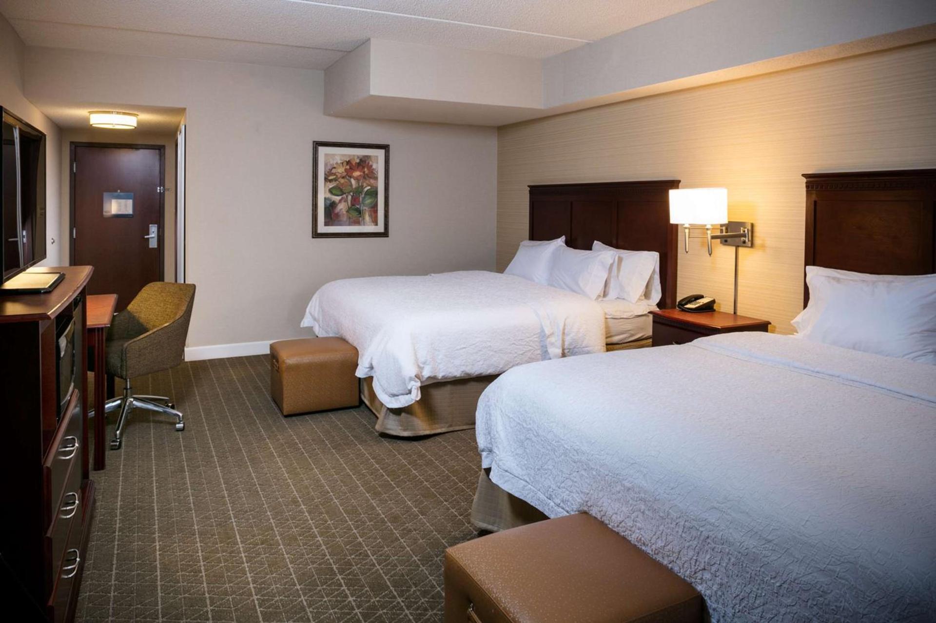 Hampton Inn & Suites Toledo-Perrysburg photo 32