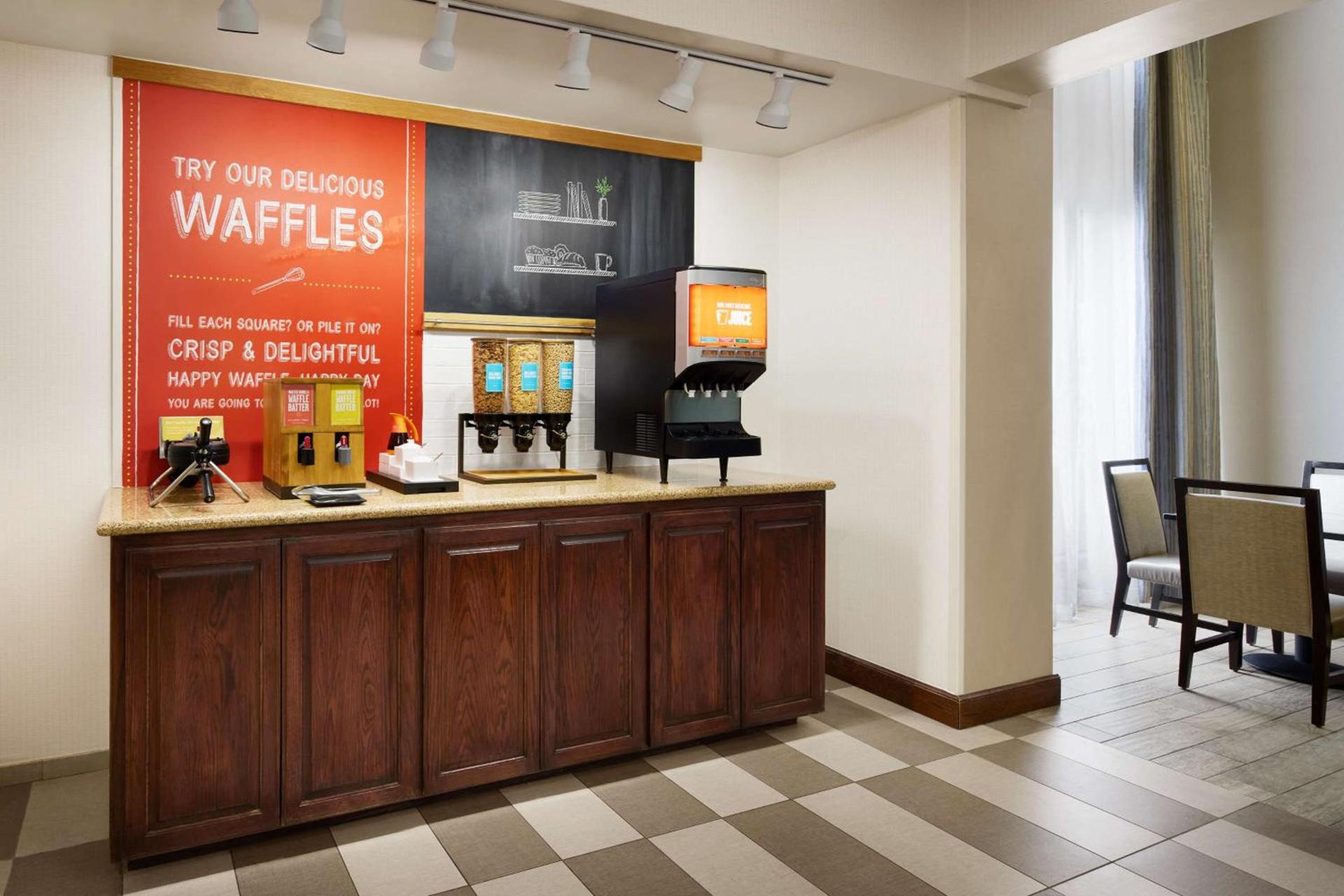 Hampton Inn & Suites Tulsa South Bixby photo 7