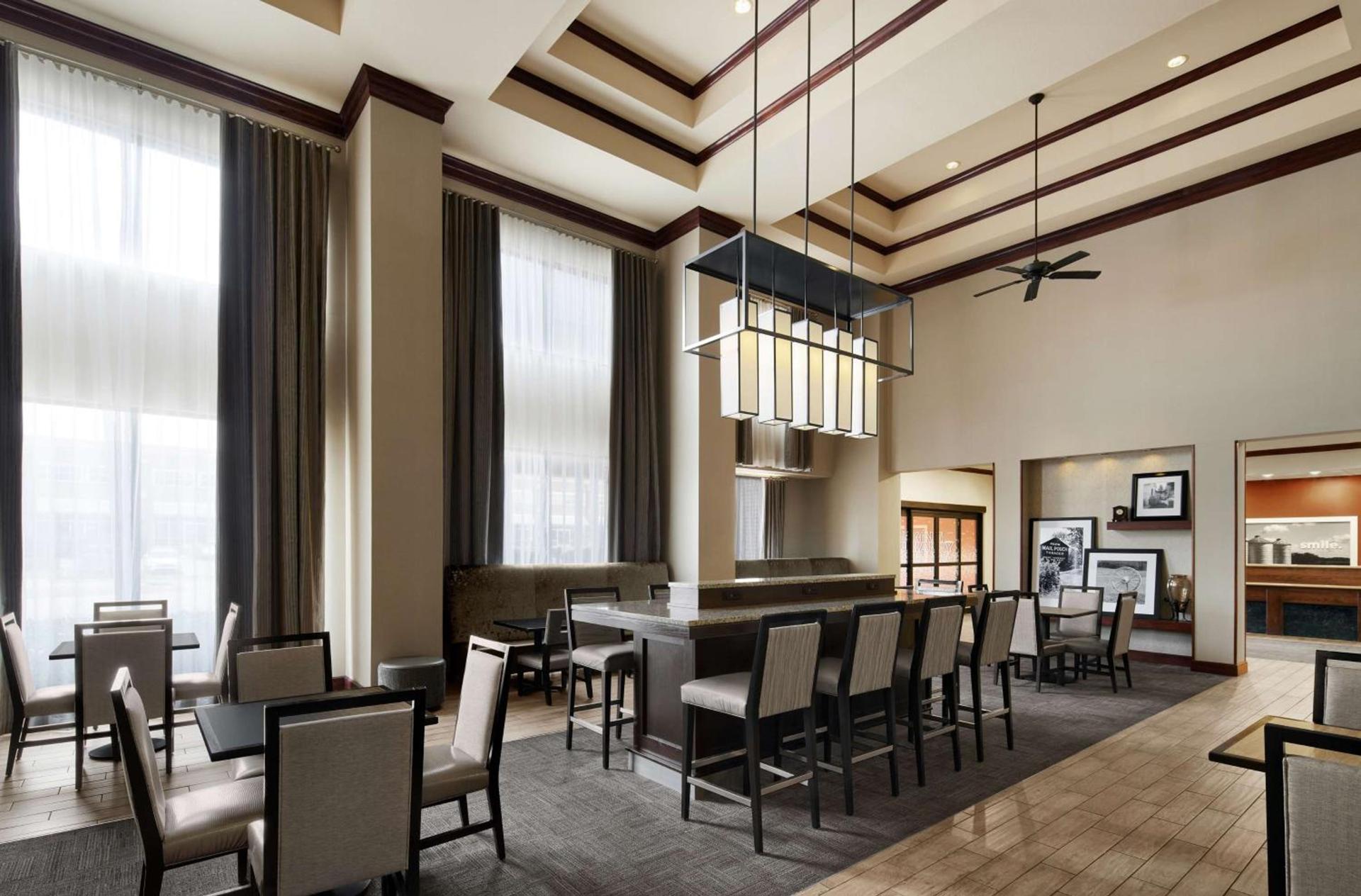 Hampton Inn & Suites Tulsa South Bixby photo 5