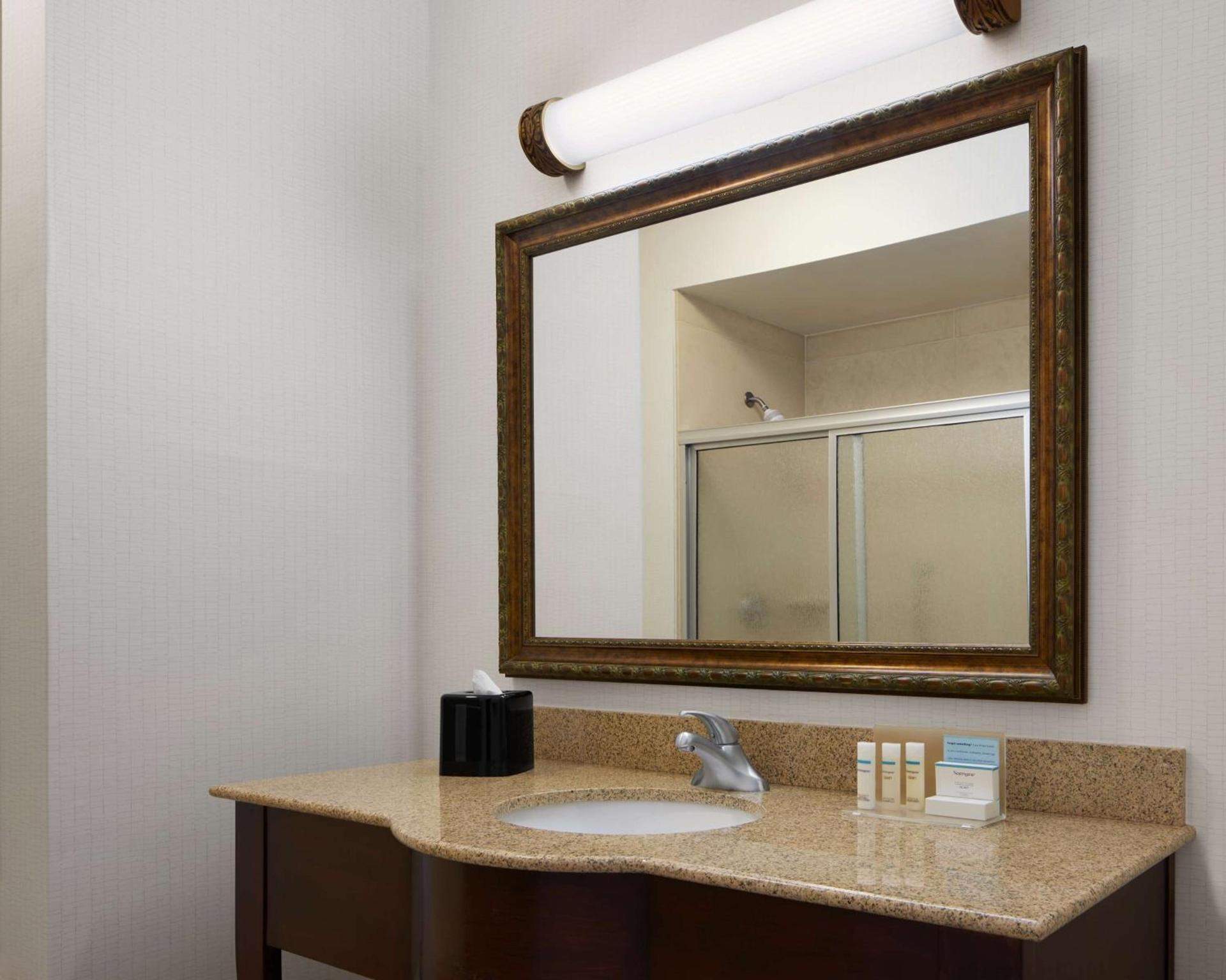 Hampton Inn & Suites Tulsa South Bixby photo 19