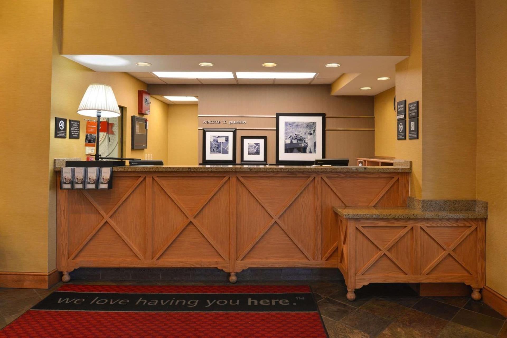 Hampton Inn & Suites Pueblo-Southgate photo 6