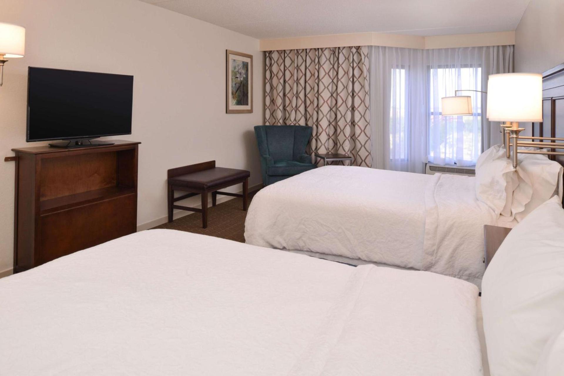 Hampton Inn & Suites Pueblo-Southgate photo 28