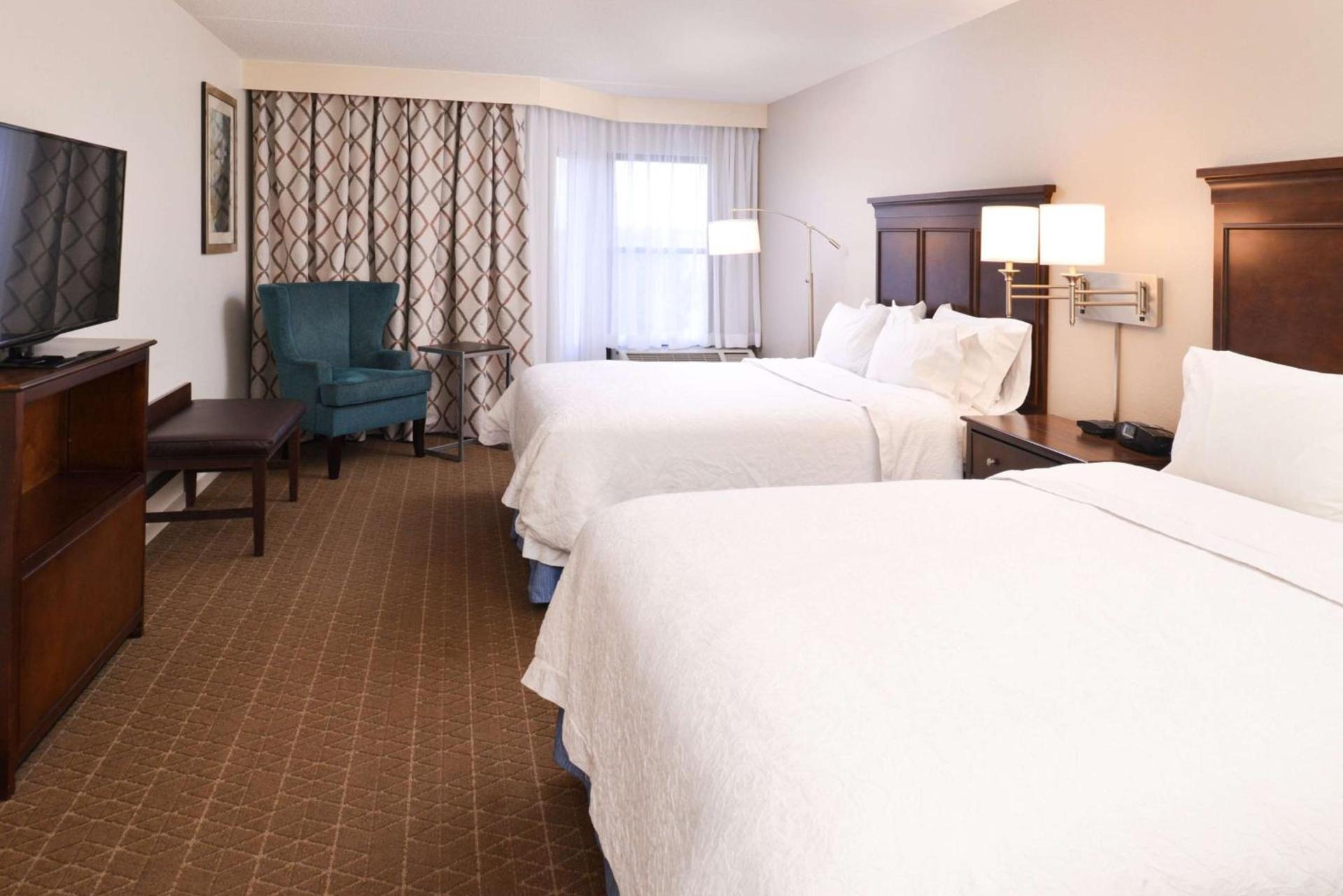 Hampton Inn & Suites Pueblo-Southgate photo 32