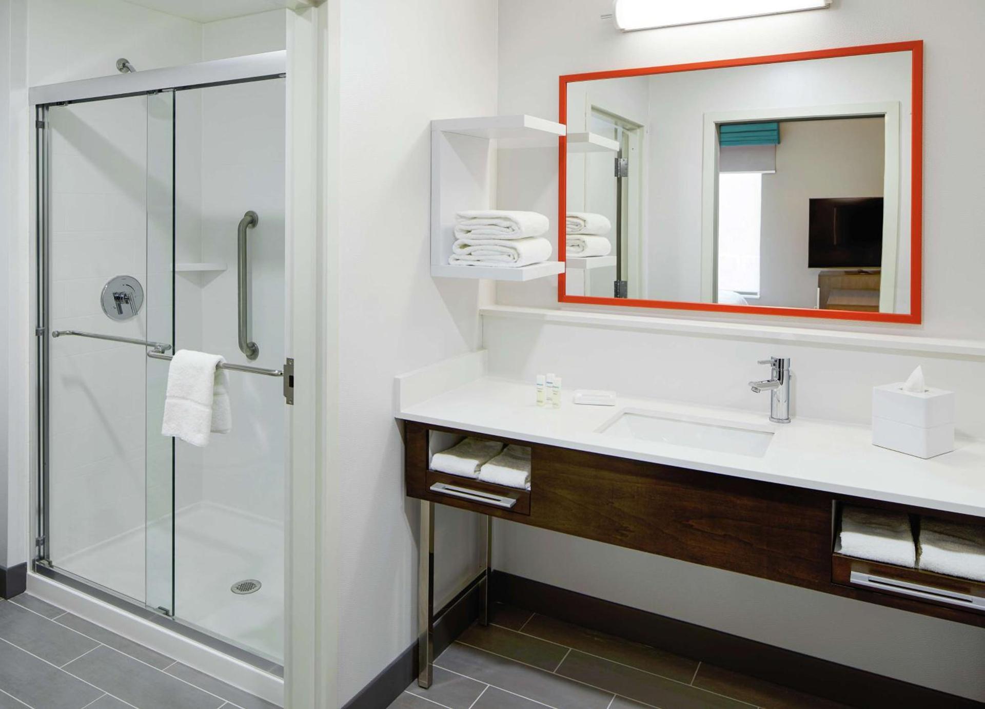 Hampton Inn & Suites Chicago/Waukegan photo 14