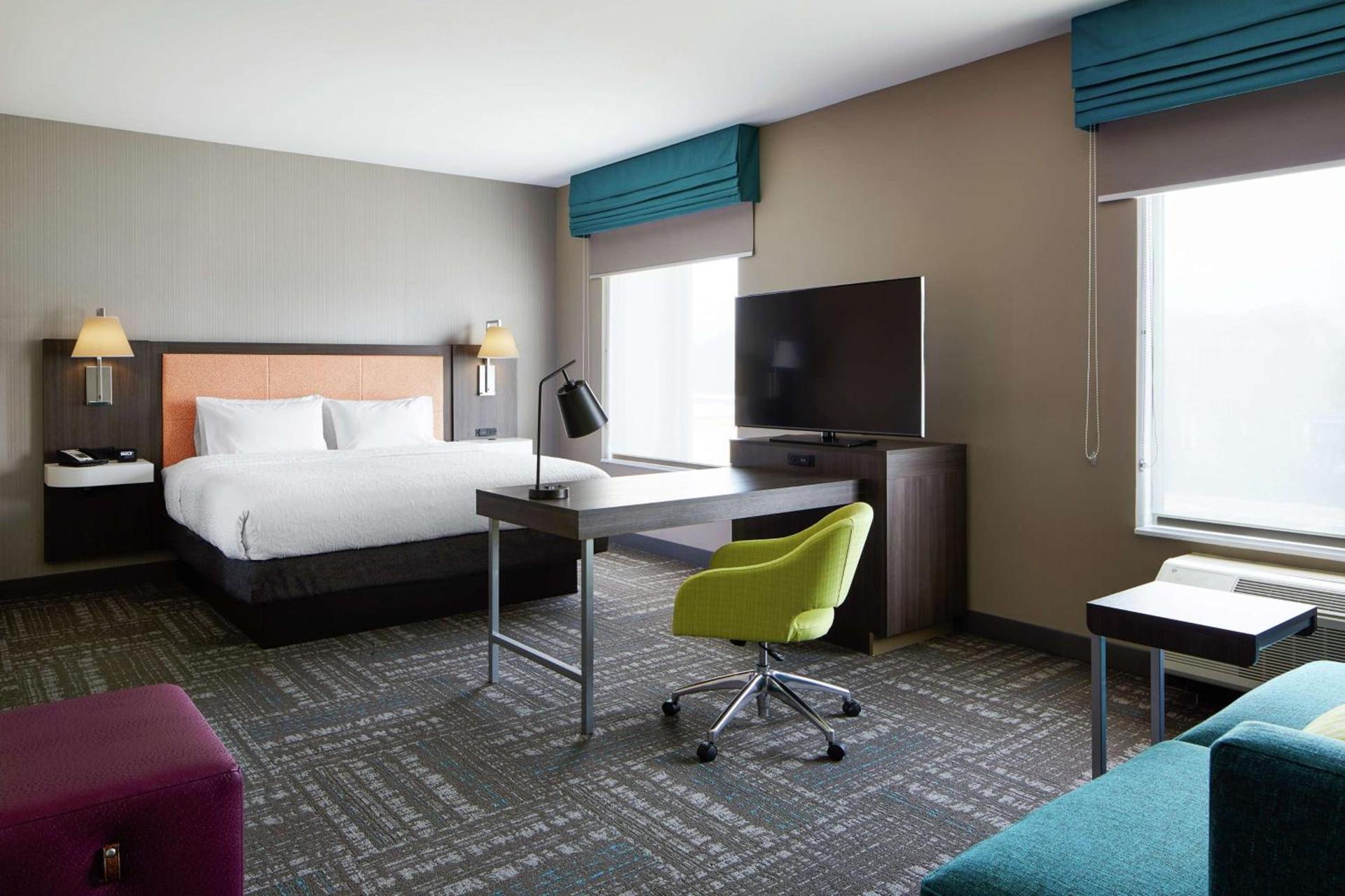 Hampton Inn & Suites Chicago/Waukegan photo 24