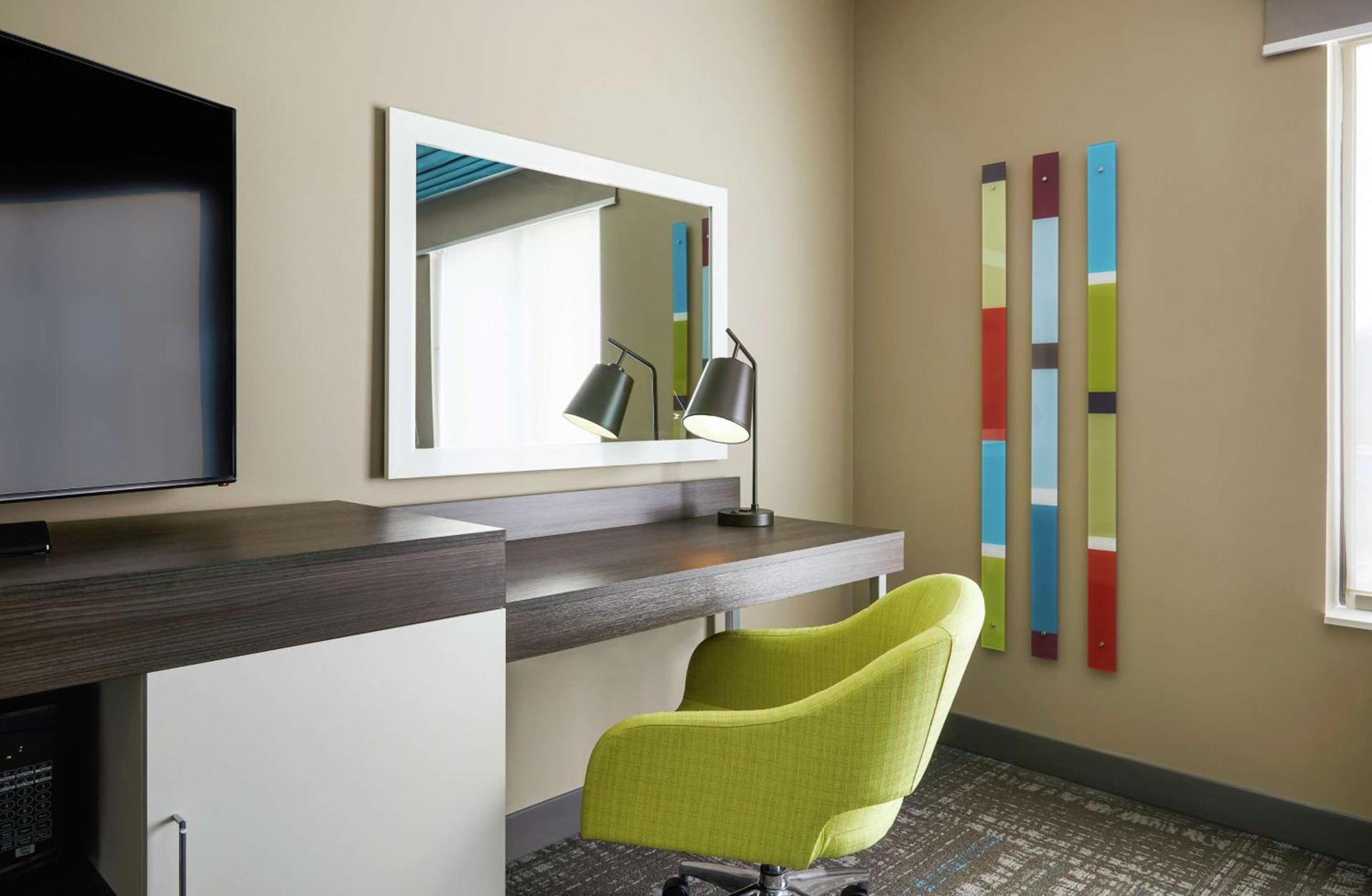 Hampton Inn & Suites Chicago/Waukegan photo 25
