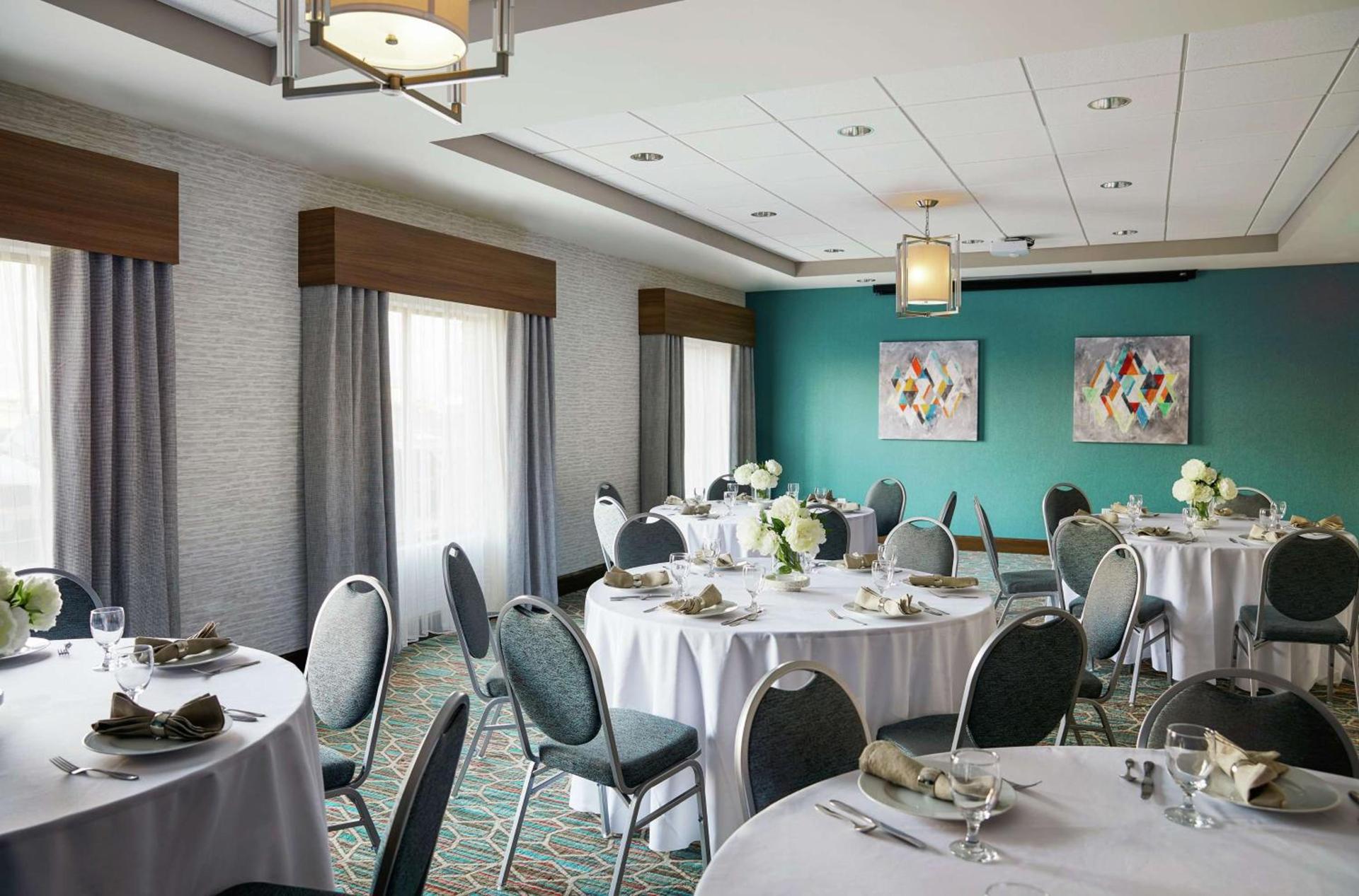Hampton Inn & Suites Chicago/Waukegan photo 35