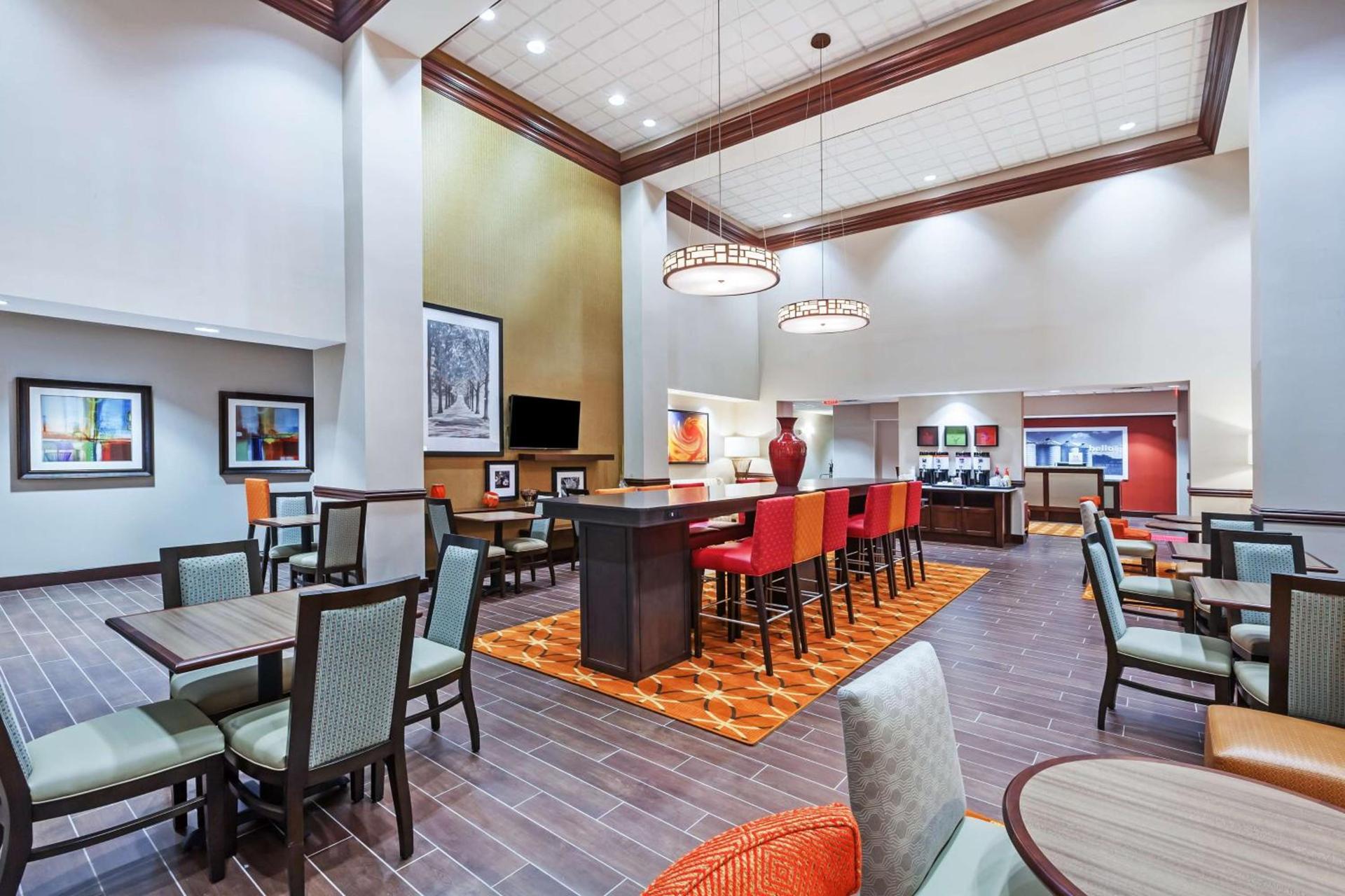 Hampton Inn & Suites Houston I-10 West Park Row, Tx photo 12