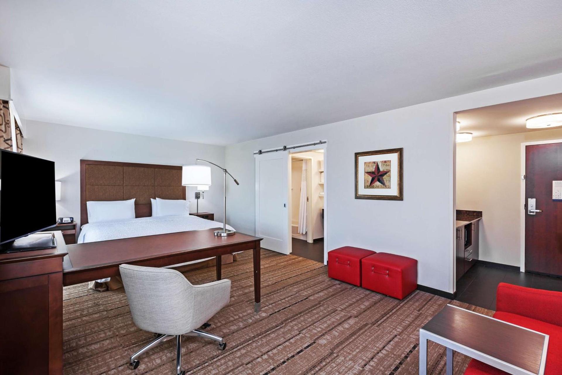 Hampton Inn & Suites Houston I-10 West Park Row, Tx photo 29