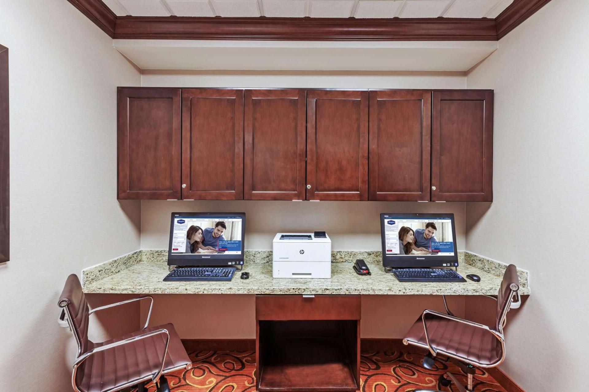 Hampton Inn & Suites Houston I-10 West Park Row, Tx photo 33