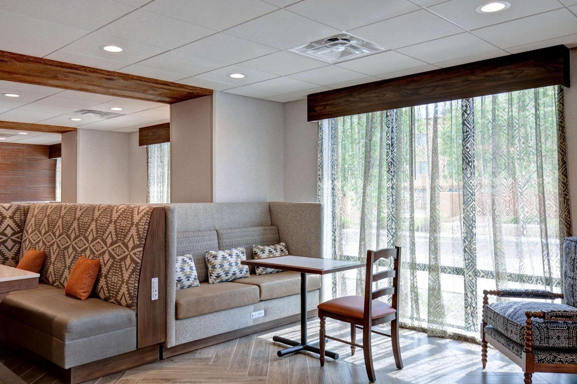 Hampton Inn Santa Fe South, NM photo 14