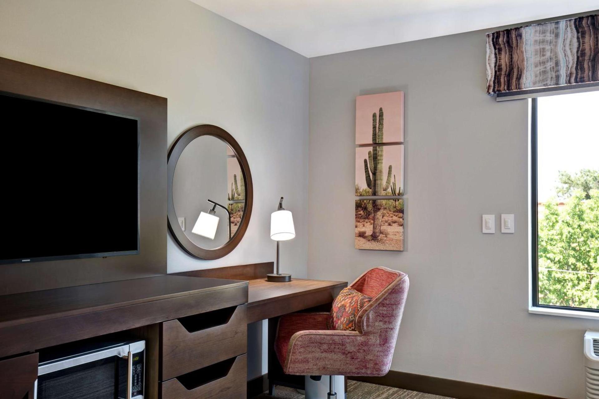 Hampton Inn Santa Fe South, NM photo 32