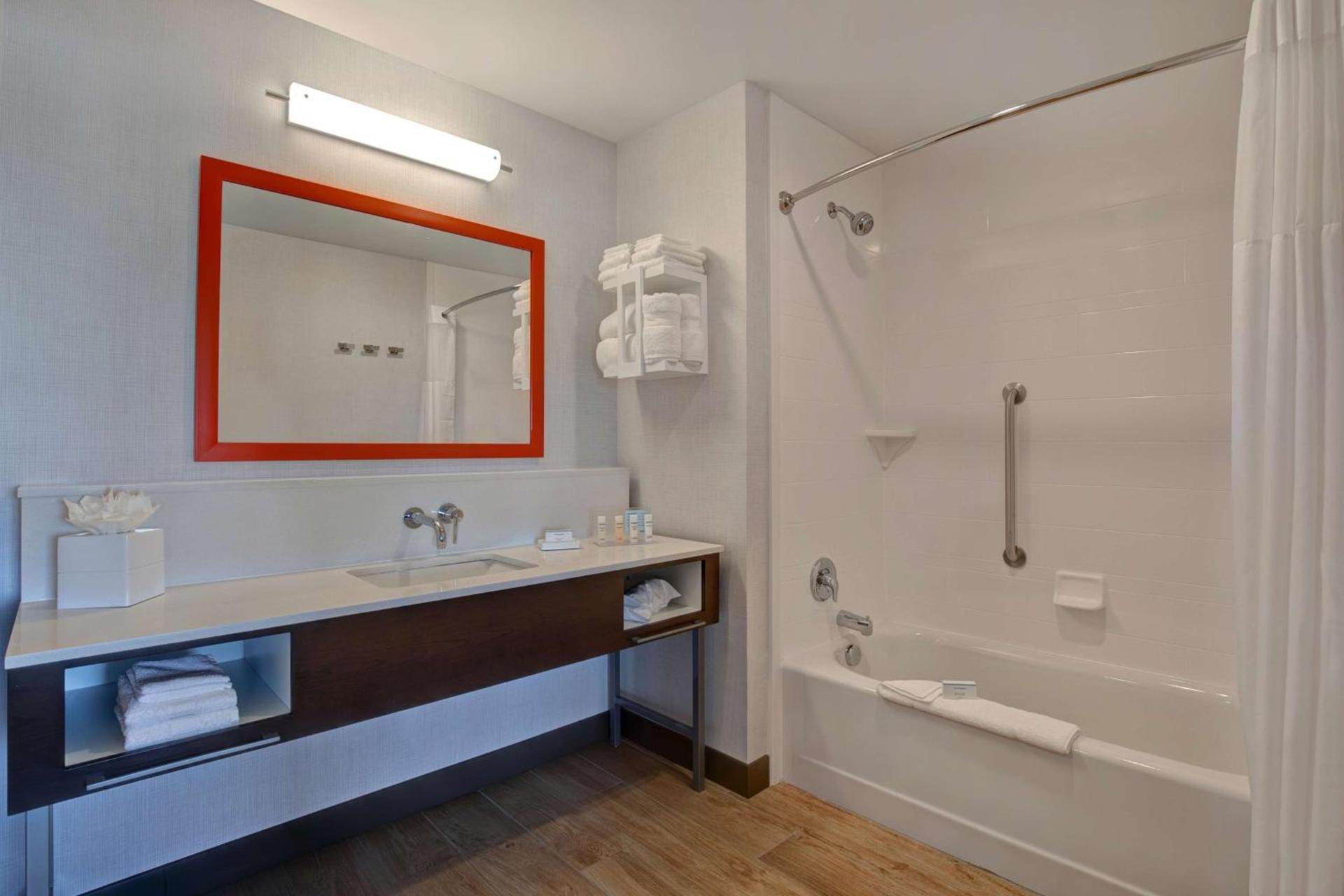 Hampton Inn Santa Fe South, NM photo 37