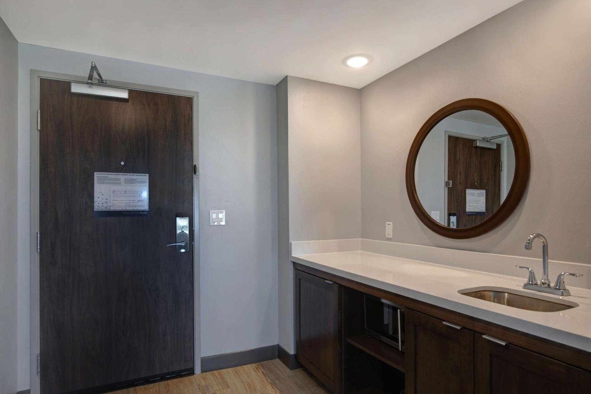 Hampton Inn Santa Fe South, NM photo 39