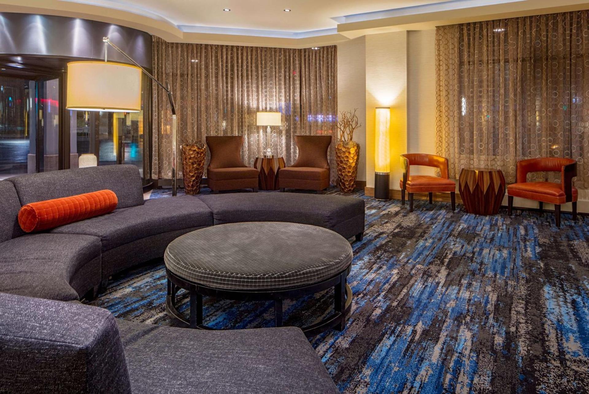DoubleTree Suites by Hilton Minneapolis Downtown photo 6