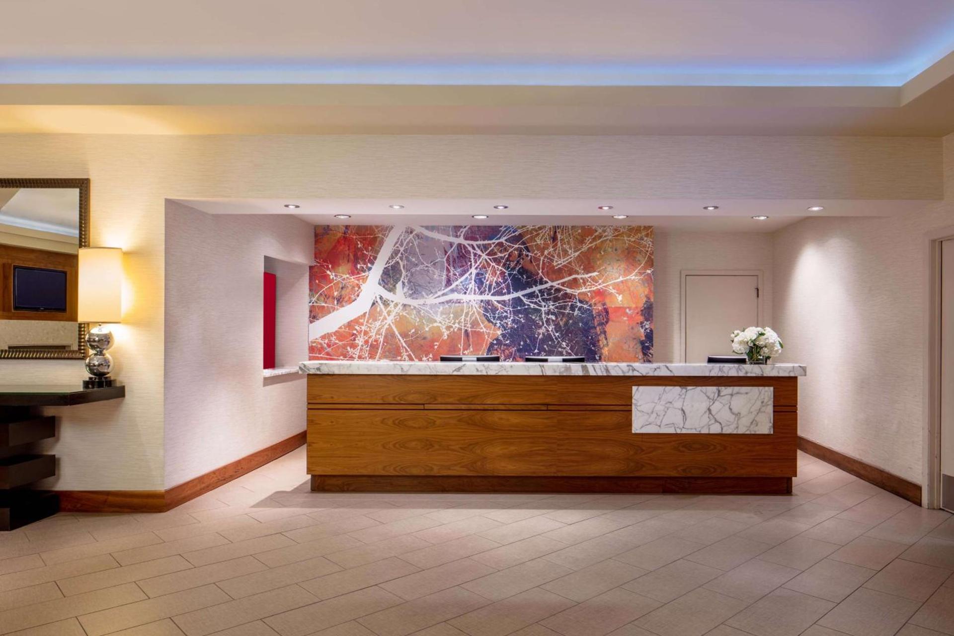 DoubleTree Suites by Hilton Minneapolis Downtown photo 10