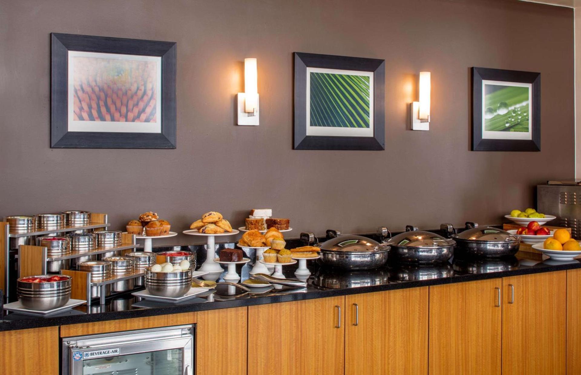 DoubleTree Suites by Hilton Minneapolis Downtown photo 15