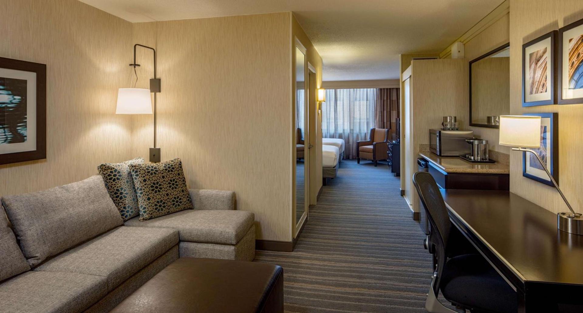 DoubleTree Suites by Hilton Minneapolis Downtown photo 23