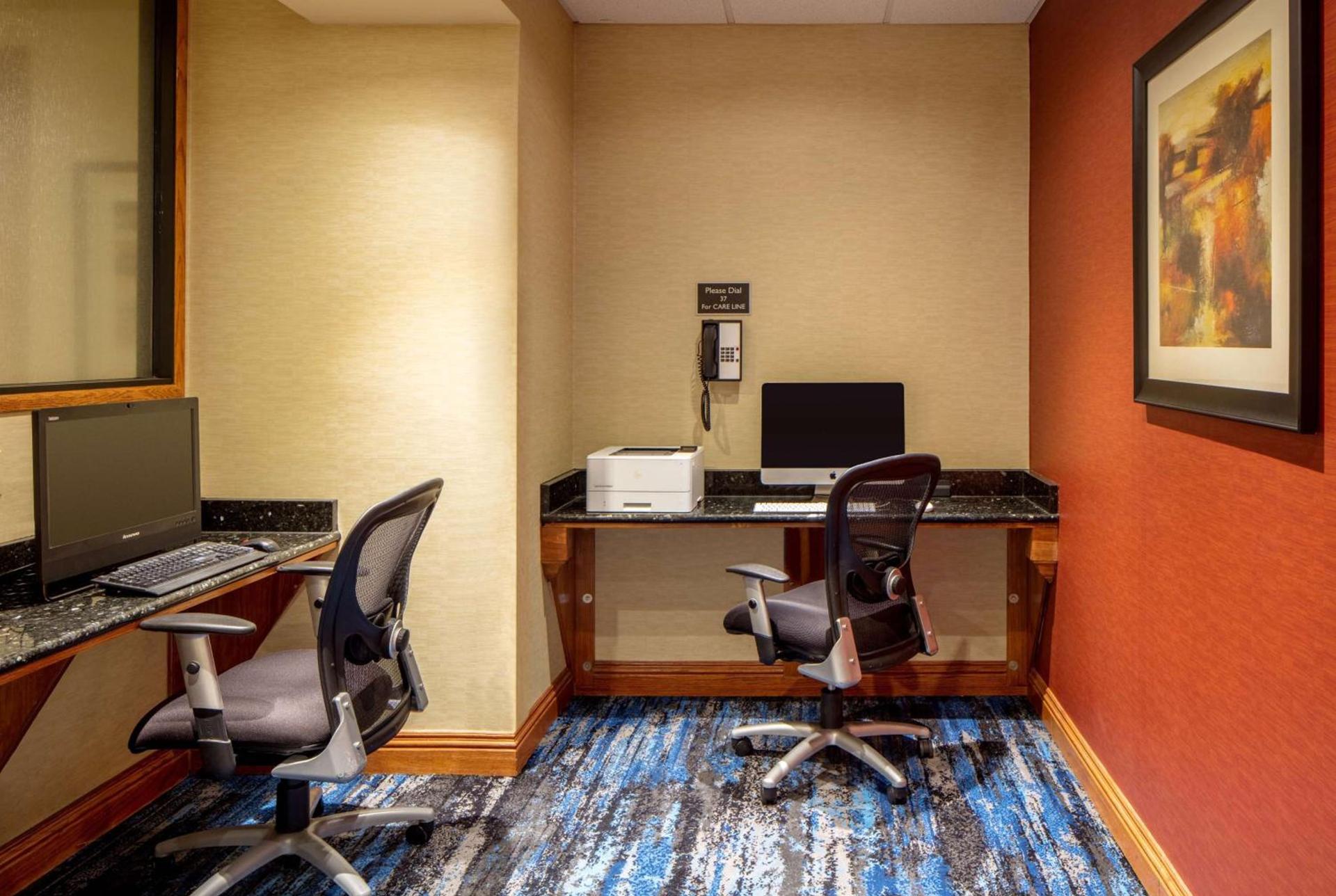 DoubleTree Suites by Hilton Minneapolis Downtown photo 32