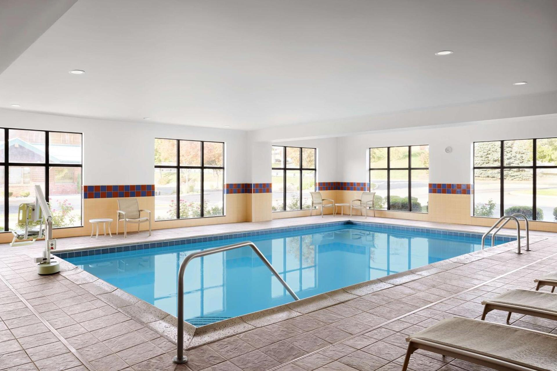 Hampton Inn & Suites West Haven photo 6