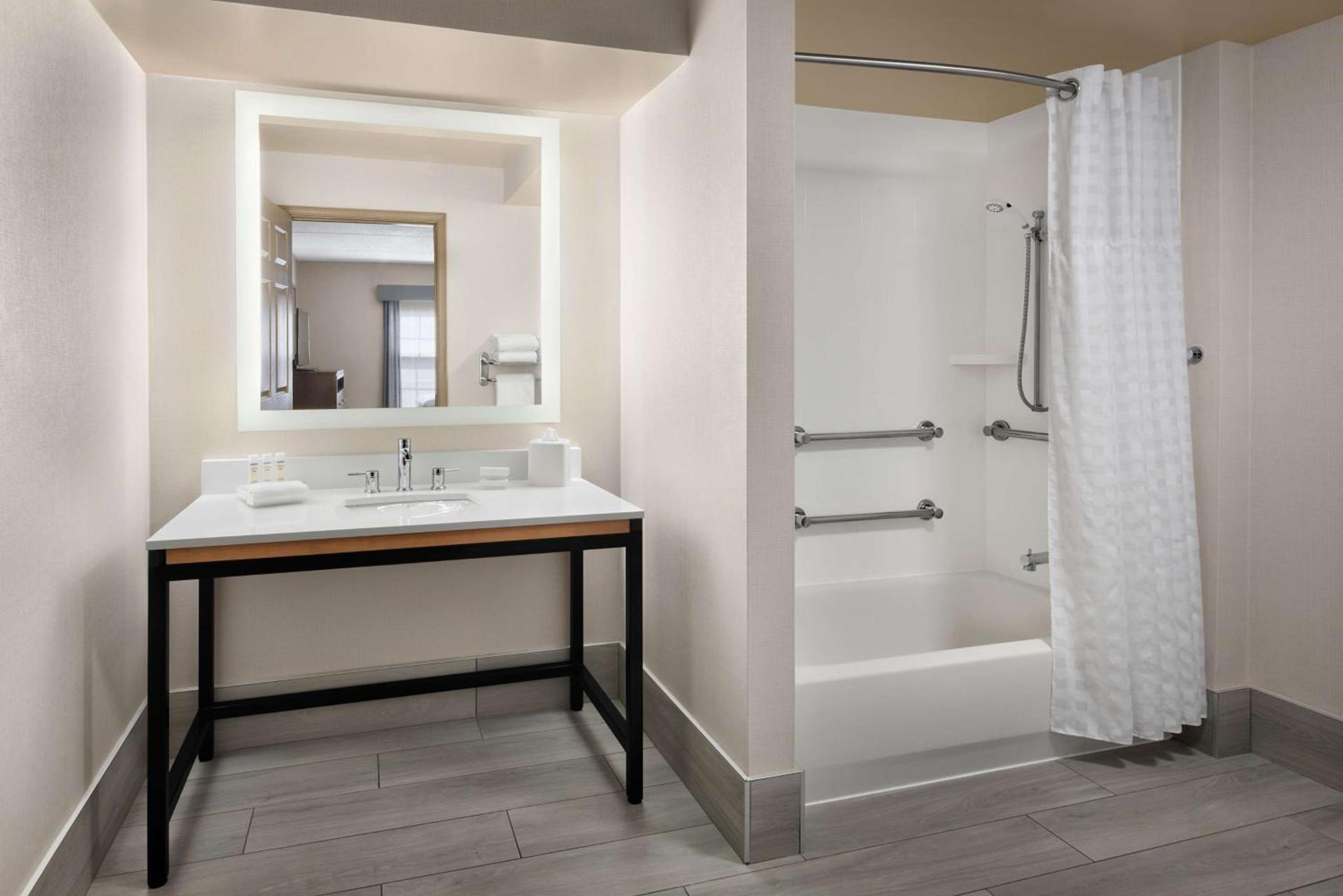 Homewood Suites by Hilton Baltimore-Washington Intl Apt photo 18