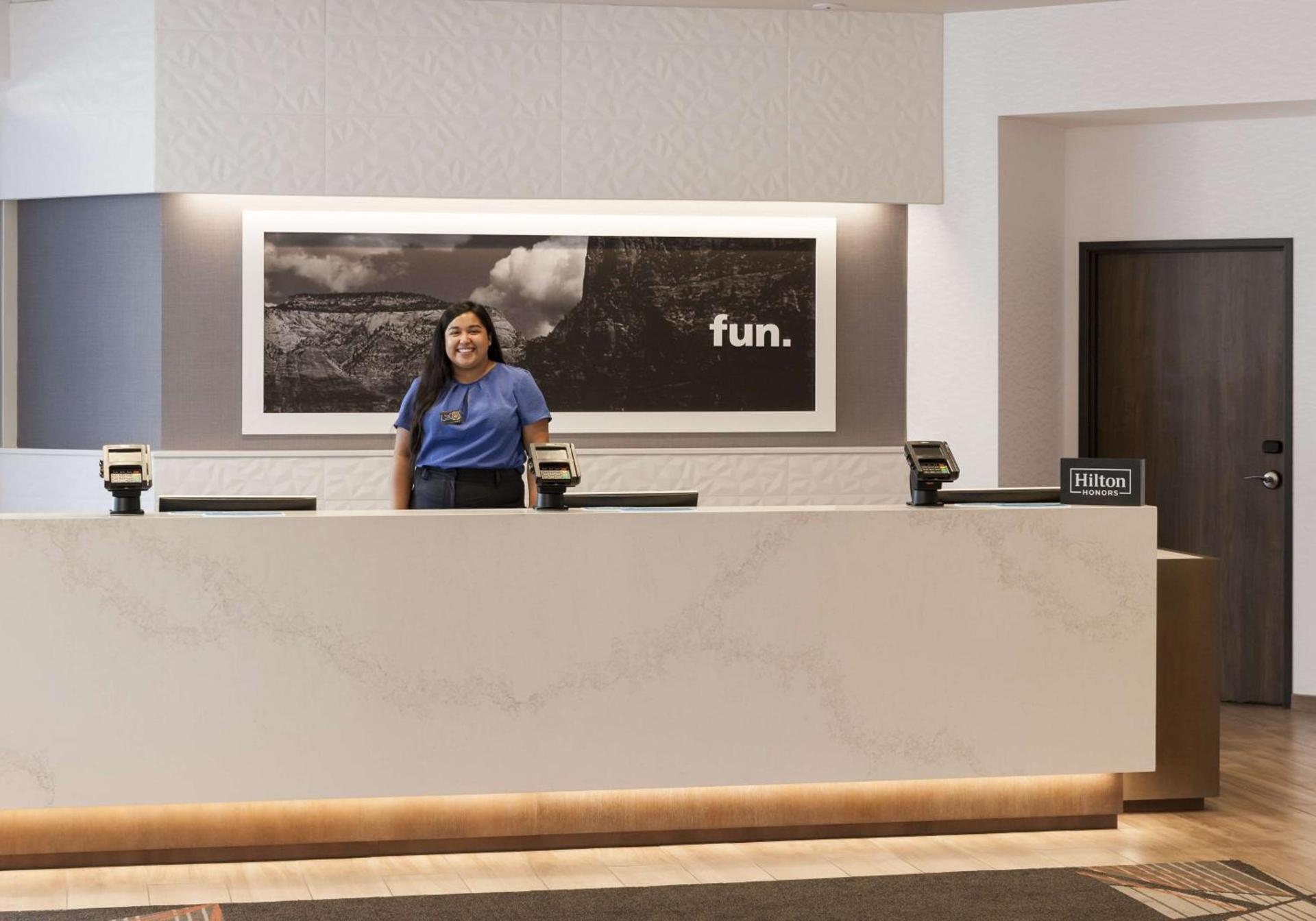 Hampton Inn & Suites Phoenix Downtown photo 5
